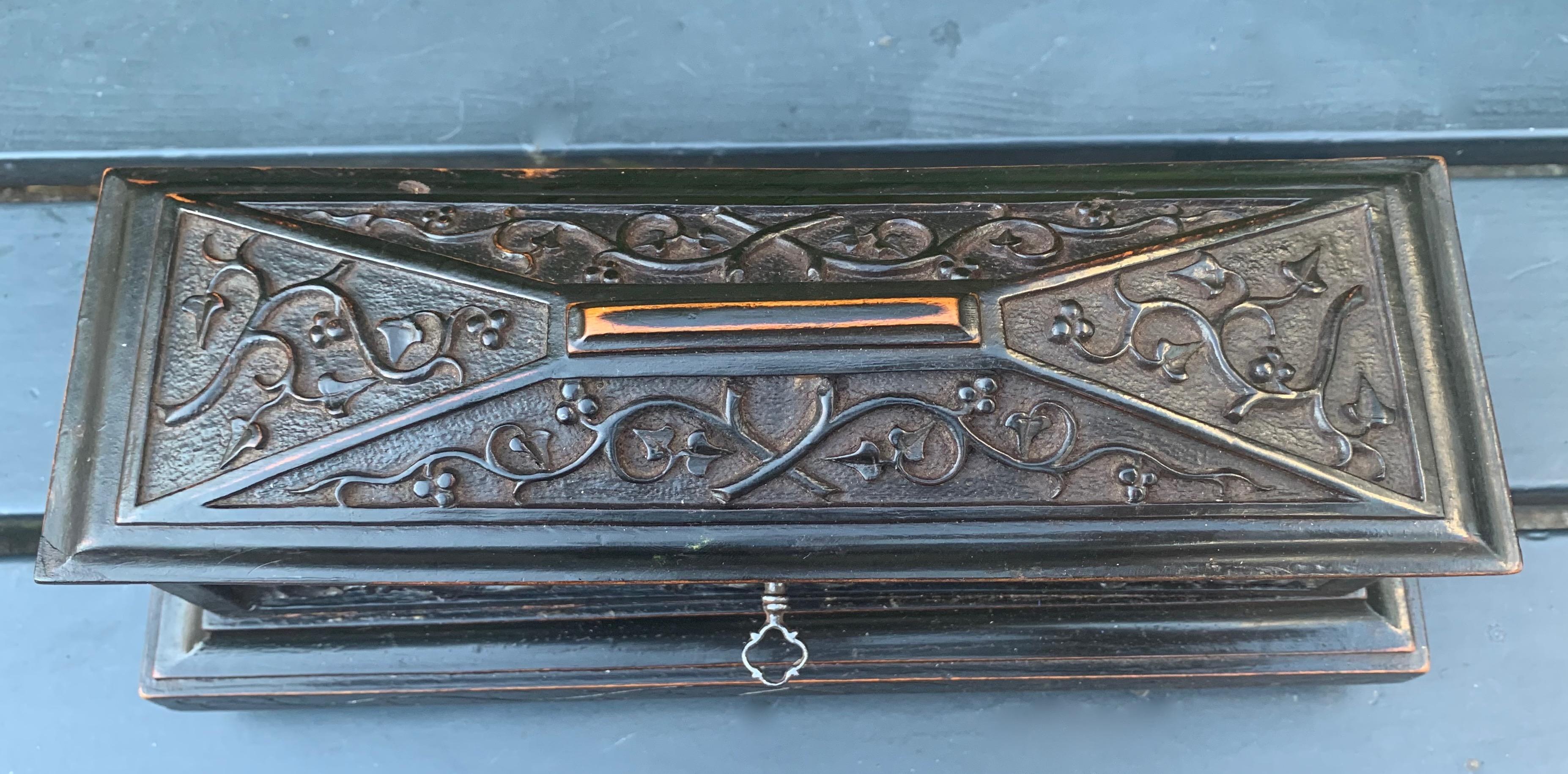 Antique & Beautifully Hand Carved Mid-1800s Gothic Revival Tomb Shape Wooden Box 3