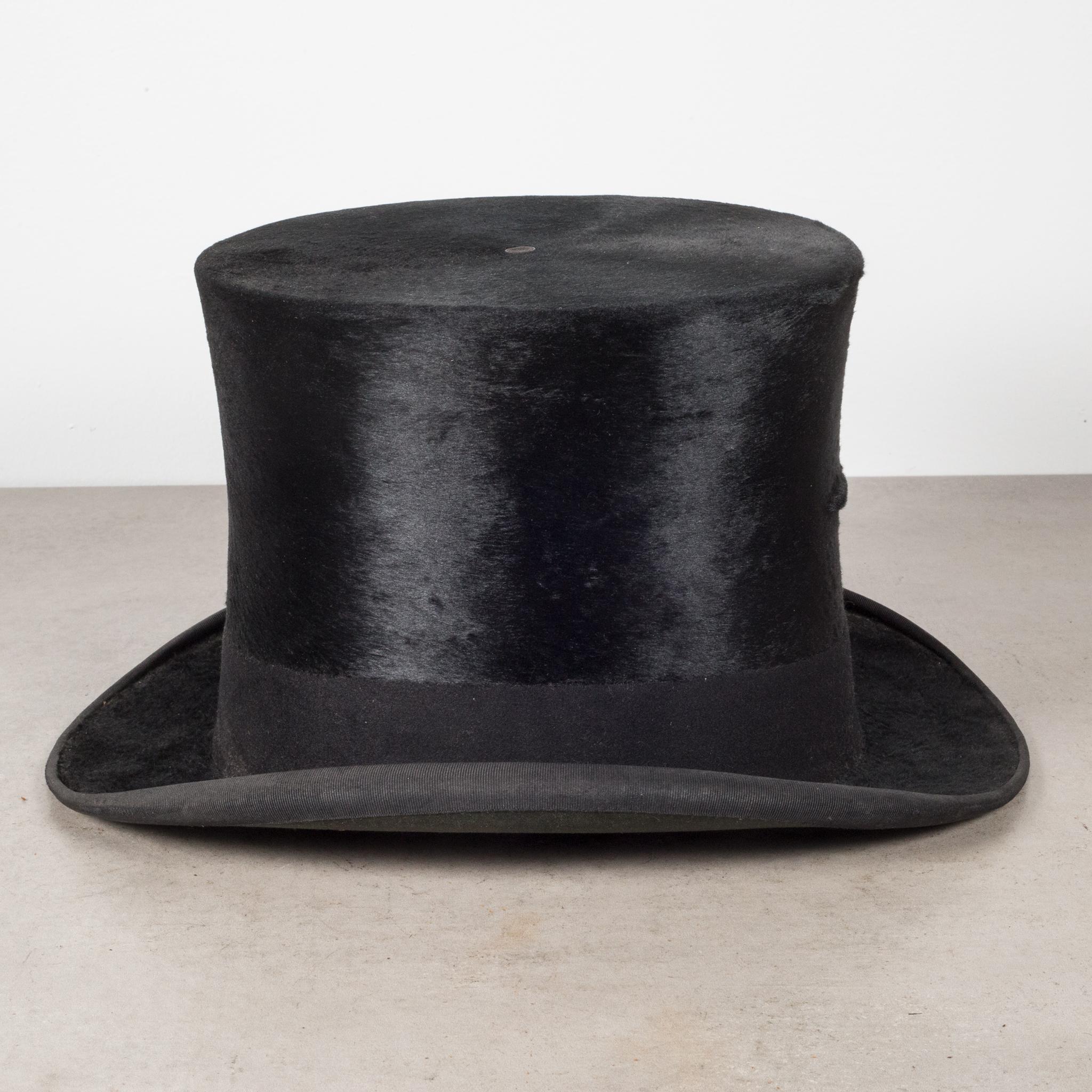 About

An original Beaver fur top hat.

Creator Miller New York.
Date of manufacture c.1920-1940.
Materials and techniques beaver fur.
Condition good. Wear consistent with age and use.
Dimensions hat: H 6 in. D 9.5 in. W 11.75