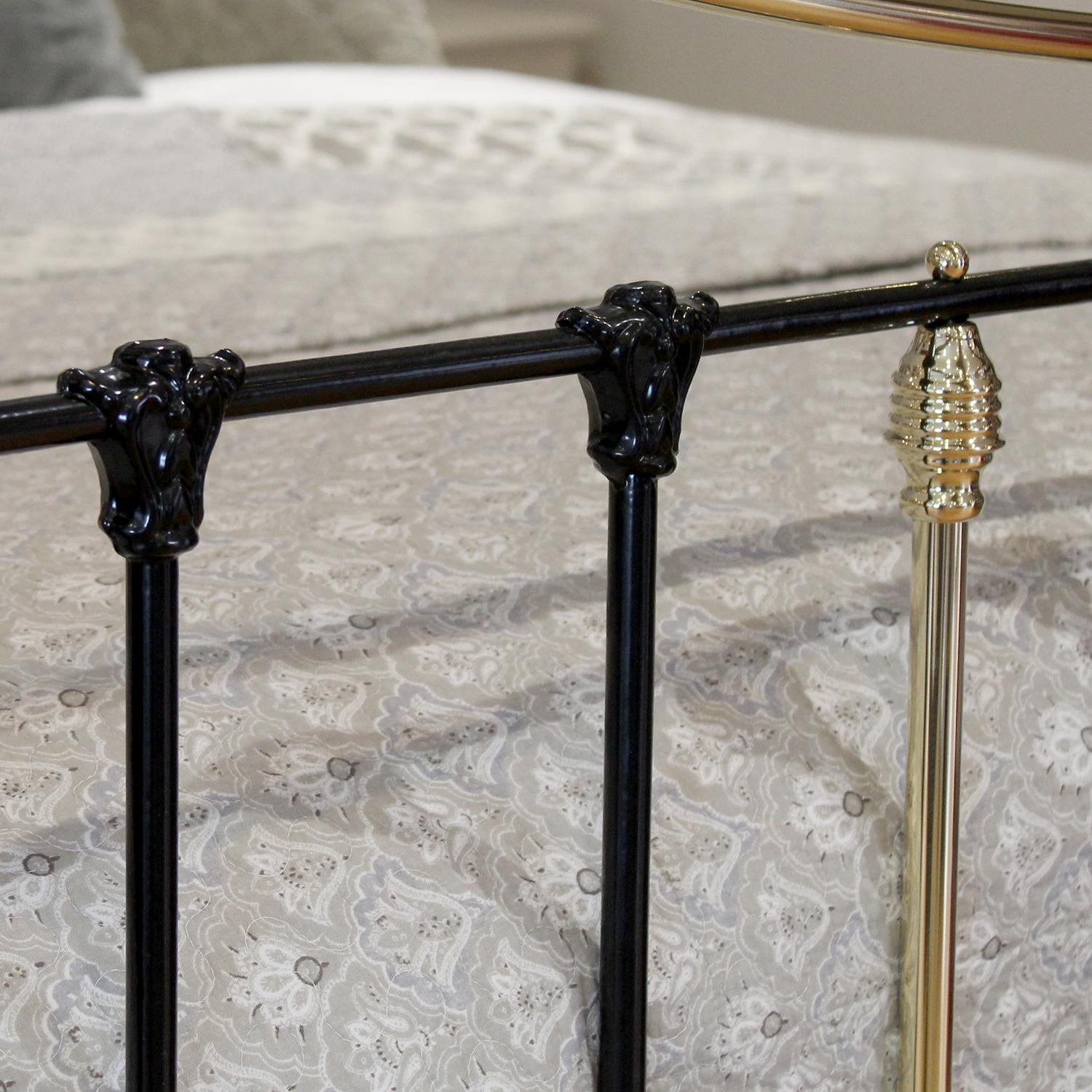 Cast Antique Bed in Black Mk253