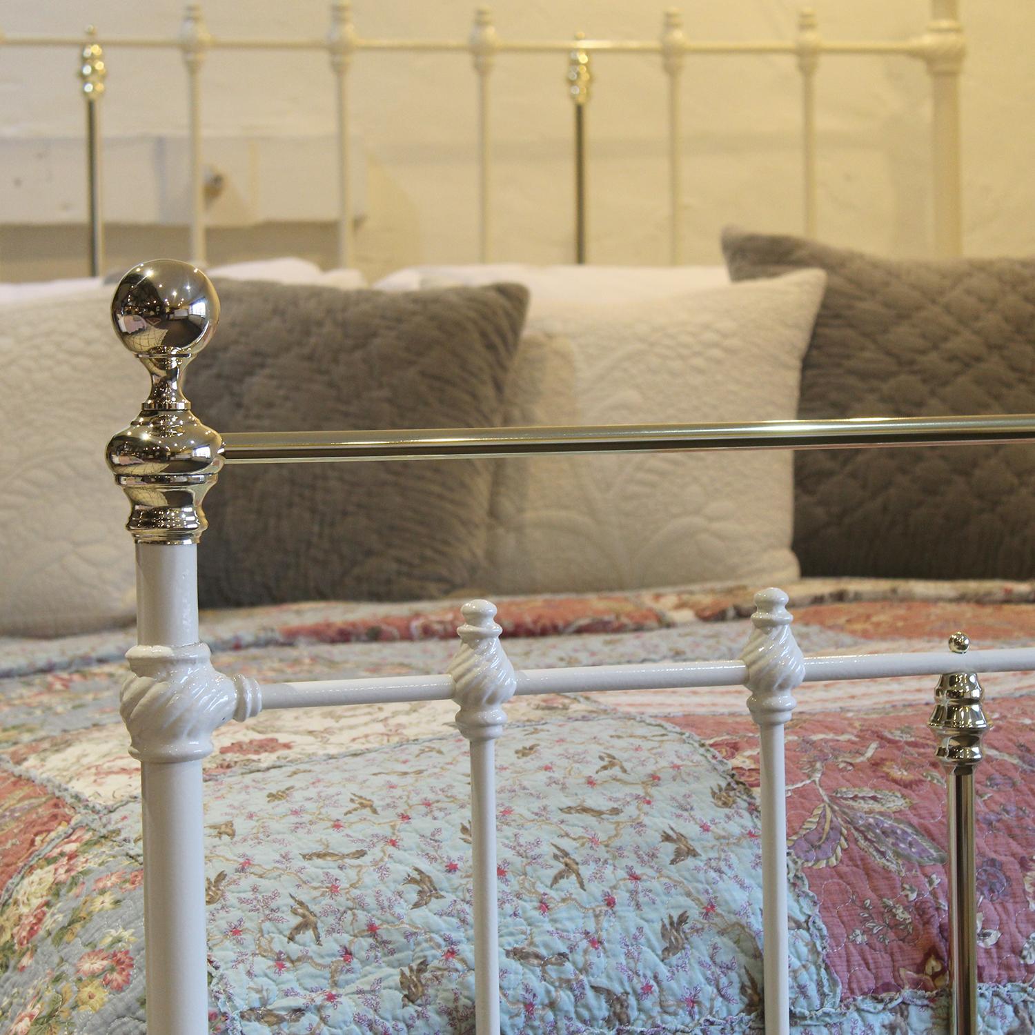 Victorian Antique Bed in Cream MK251