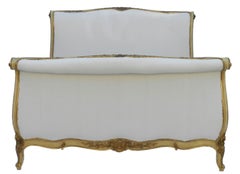 Antikes Bett Us Queen Uk, King Size, unter weißen Deckeln, Gold Roll-Top 