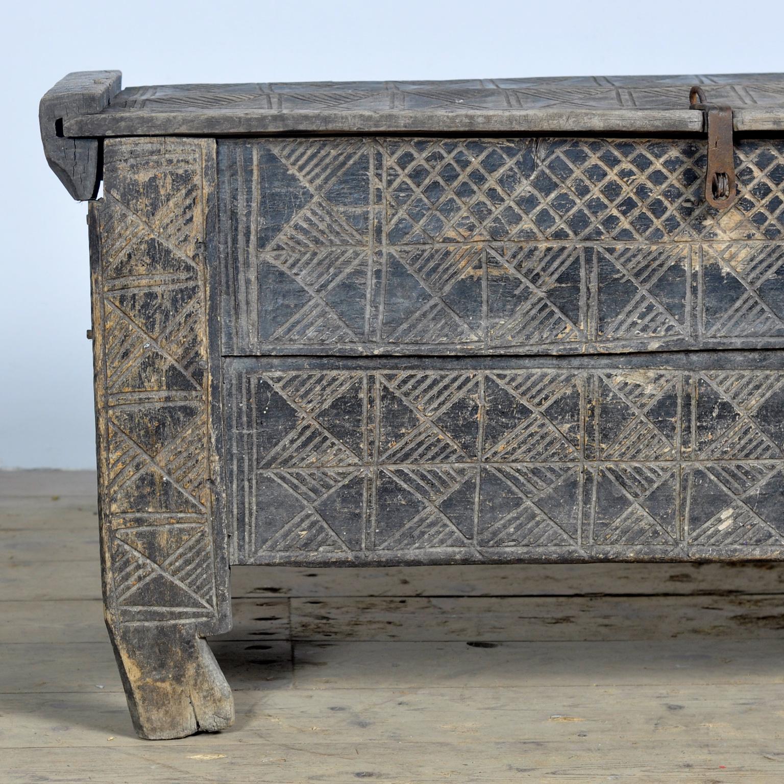 Antique beech Shepherd’s Chest, 1820s 2