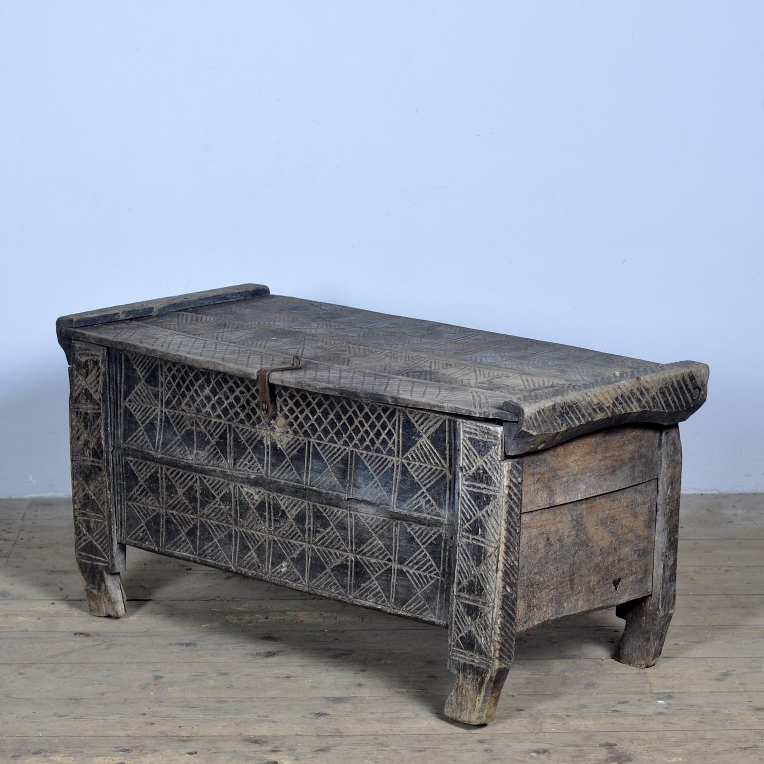 Romanian Antique beech Shepherd’s Chest, 1820s