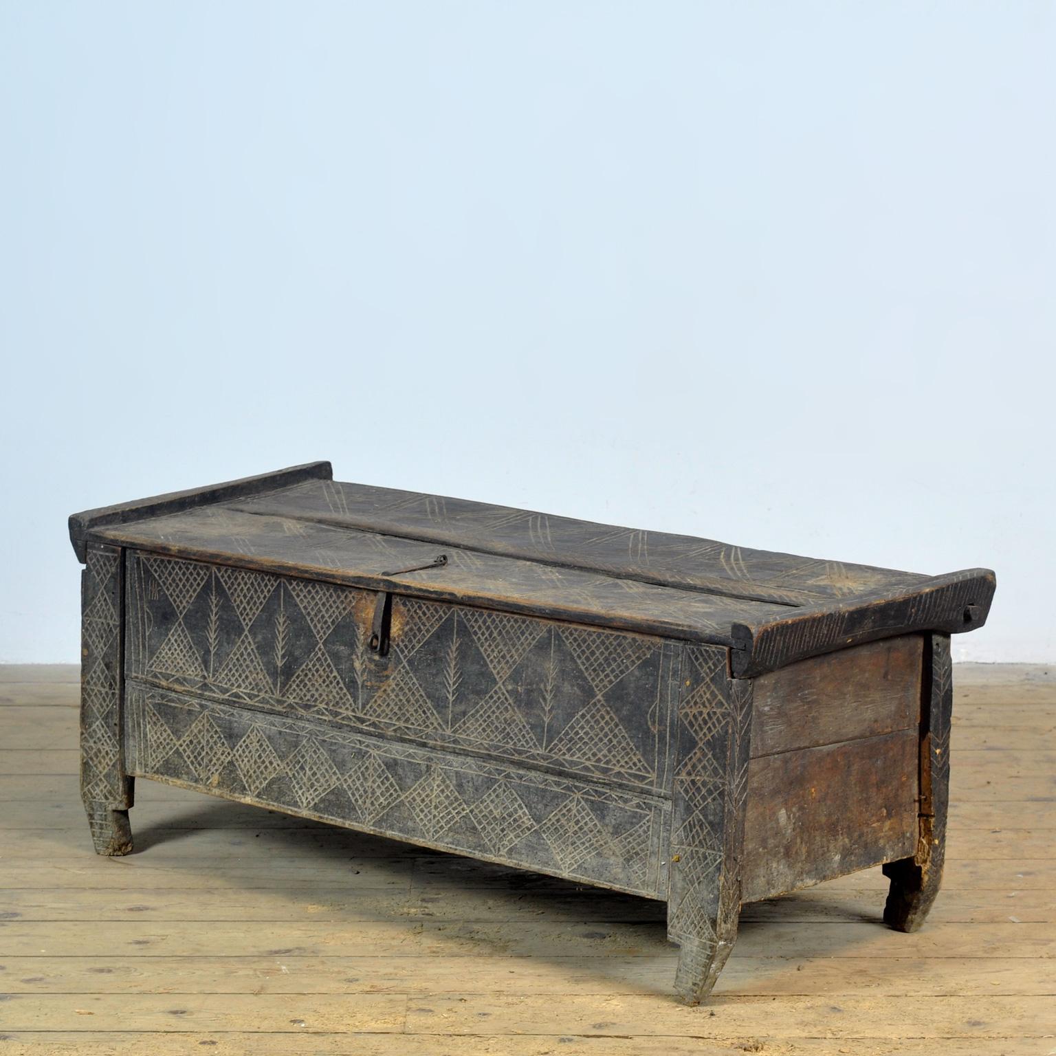 Romanian Antique beech Shepherd’s Chest, 1820s