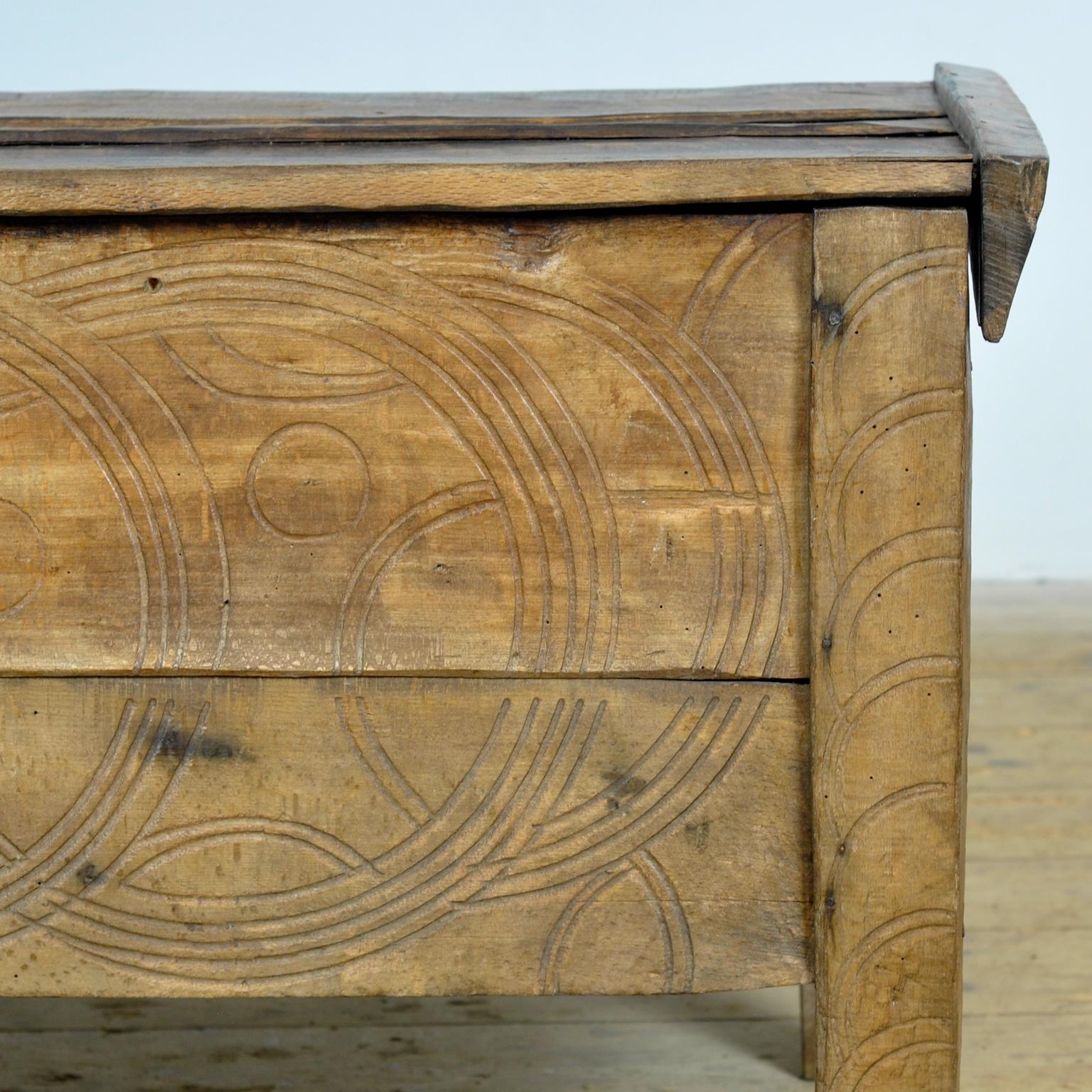 Antique beech Shepherd’s Chest, 1850s 4