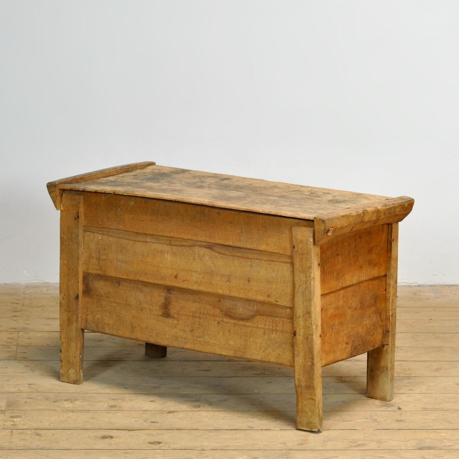 antique beech shepherd’s chest, 1850’s For Sale 4