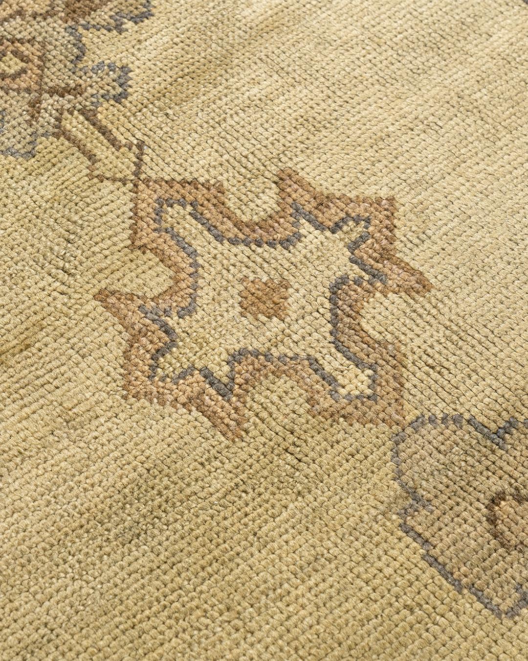 Antiker beigefarbener türkischer Oushak-Teppich in Übergröße 13'5 x 18'8 im Angebot 2