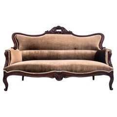 Antikes beigefarbenes Sofa, Nordeuropa, um 1880, nach Restaurierung