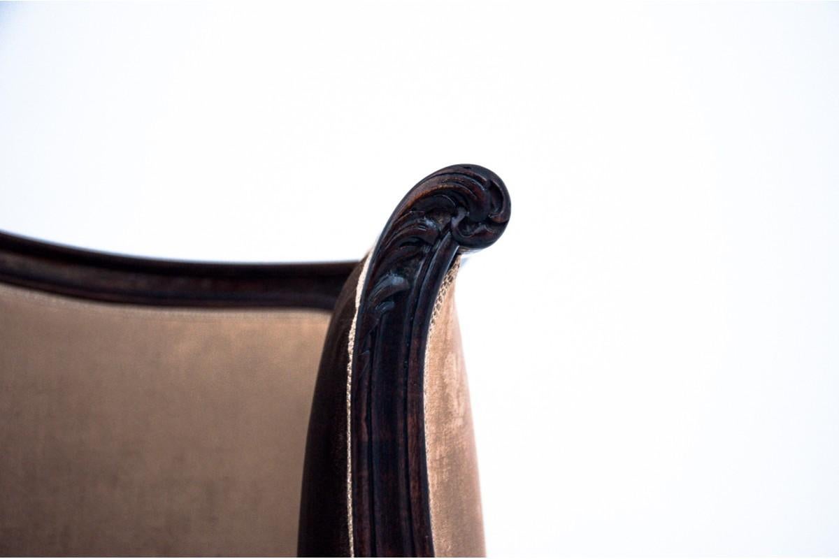 Antikes beigefarbenes Sofa, Skandinavien, ca. 1890er Jahre. Wiederhergestellt. im Zustand „Gut“ im Angebot in Chorzów, PL