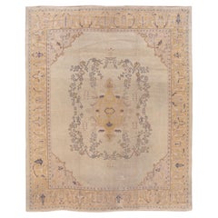 Ancien tapis turc Oushak beige en laine à médaillons floraux fait à la main