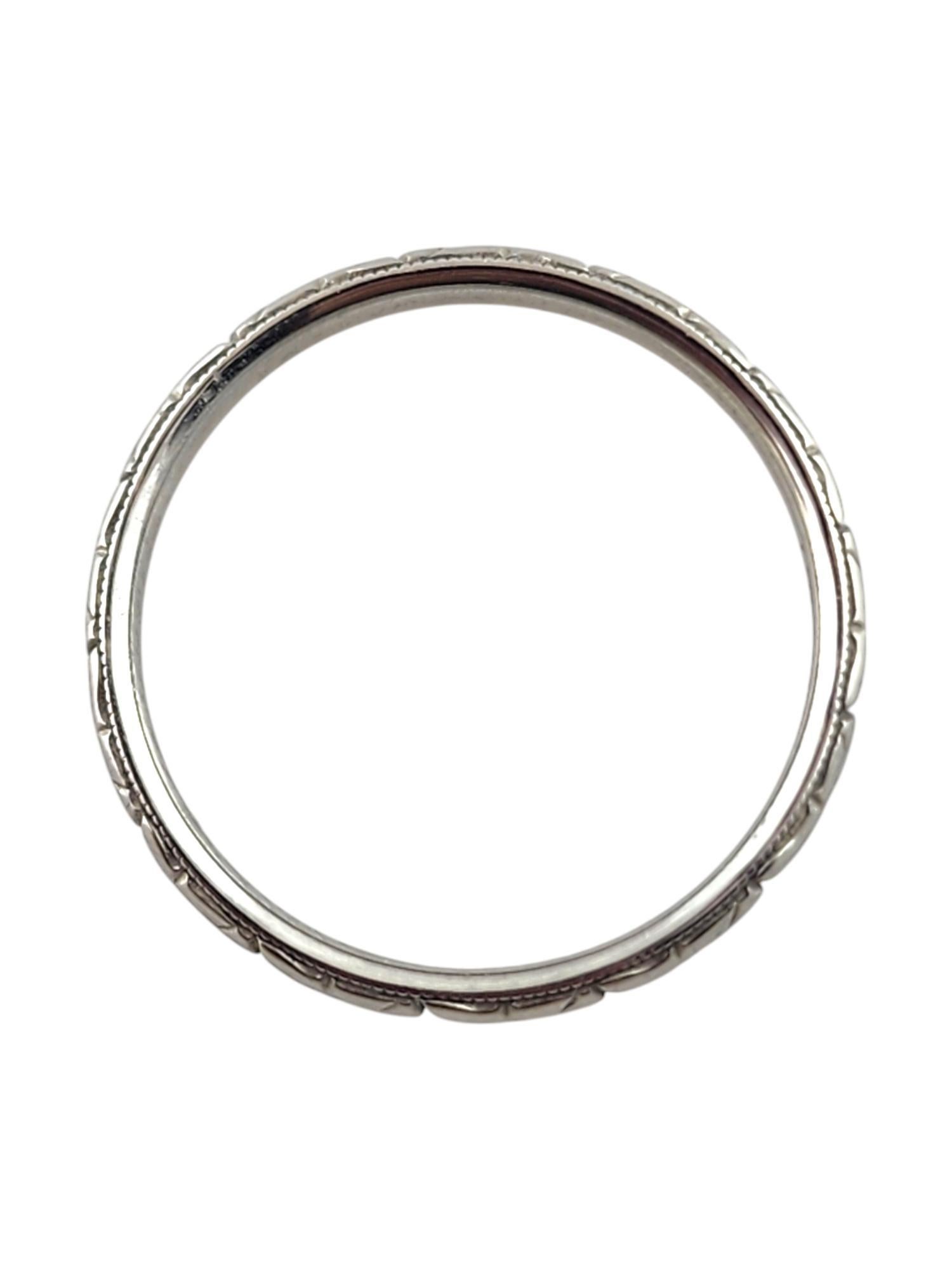Antique Belais 18 Karat White Gold Wedding Band Size 8 #19369 In Good Condition For Sale In Washington Depot, CT