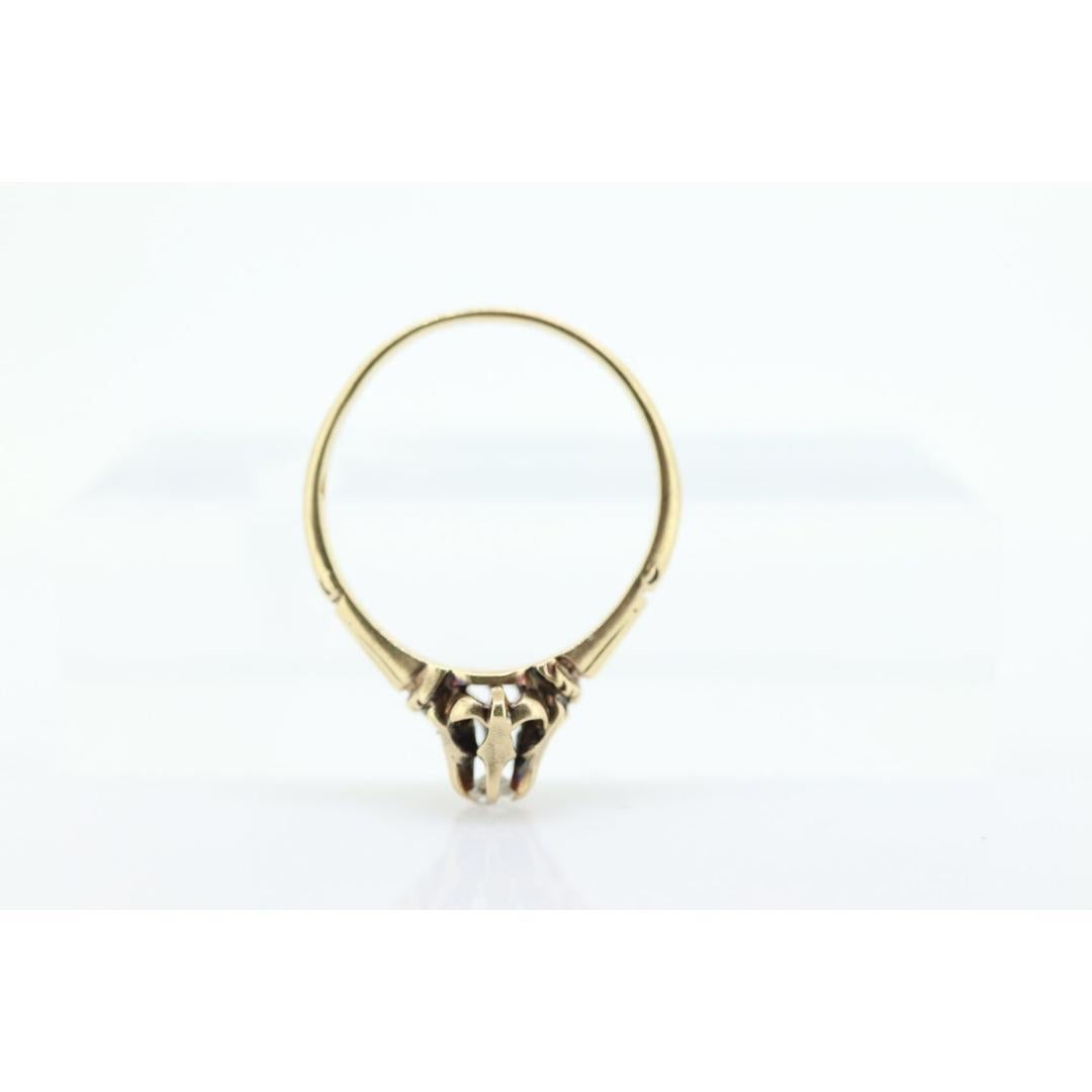 Antique Belcher Set Diamond 14k engraved ring. 0.15ct Victorian Prong Diamond For Sale 1