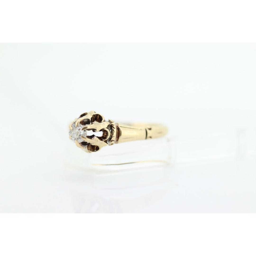 Antique Belcher Set Diamond 14k engraved ring. 0.15ct Victorian Prong Diamond For Sale 2