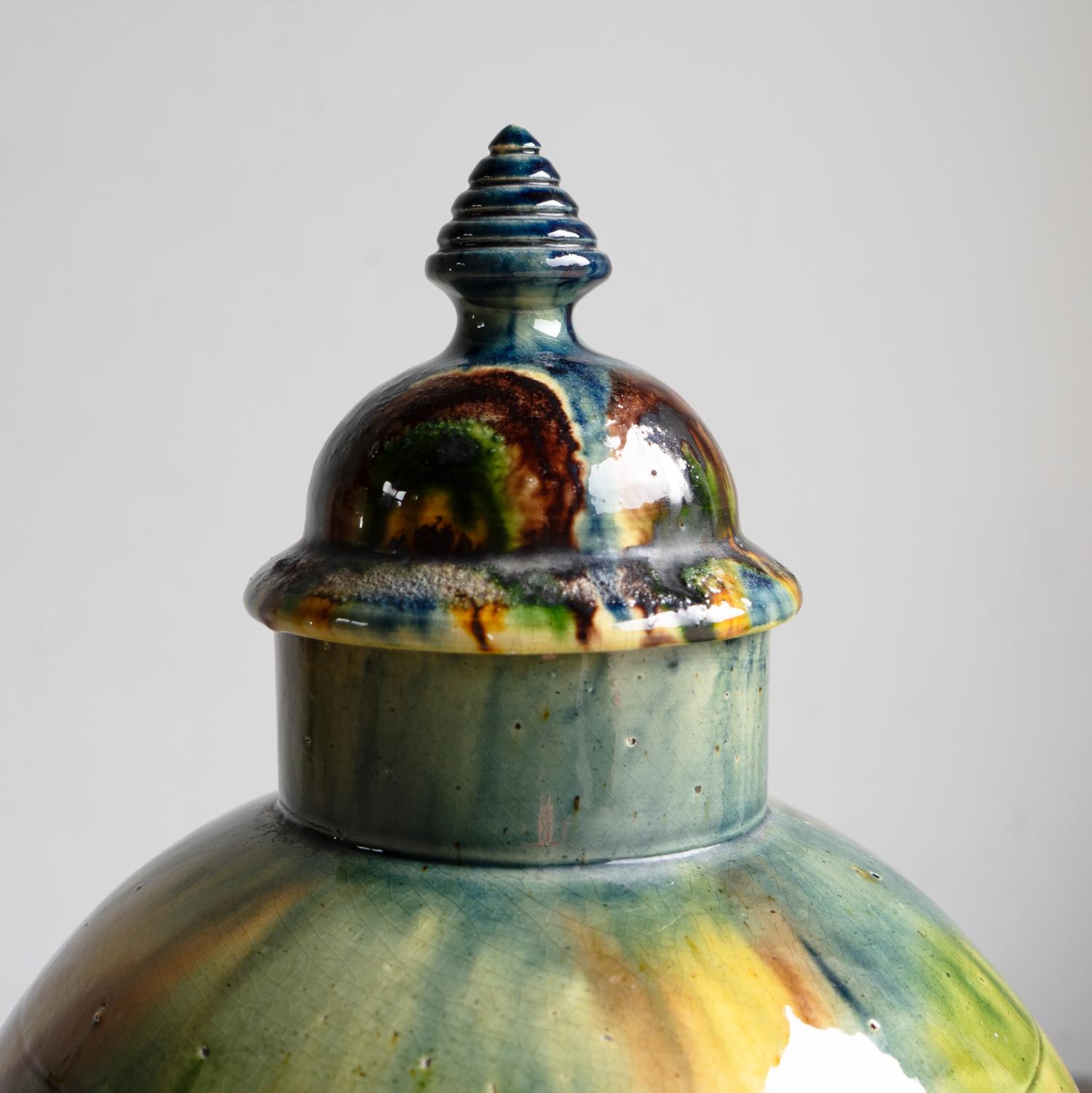 Antique Belgian Art Nouveau Drip Glazed Pottery Lidded Jar, Faiencerie De Thulin siglo XX en venta