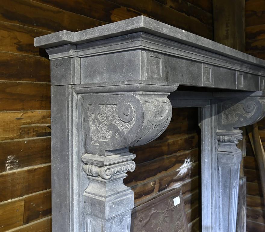 Antique Belgian Bluestone Castle fireplace mantle from the 19th Century In Fair Condition For Sale In Udenhout, NL