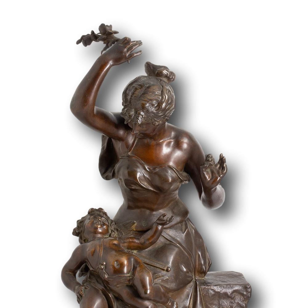 Antica figura belga in bronzo Fleur d'amour di Auguste de Wever in vendita 2