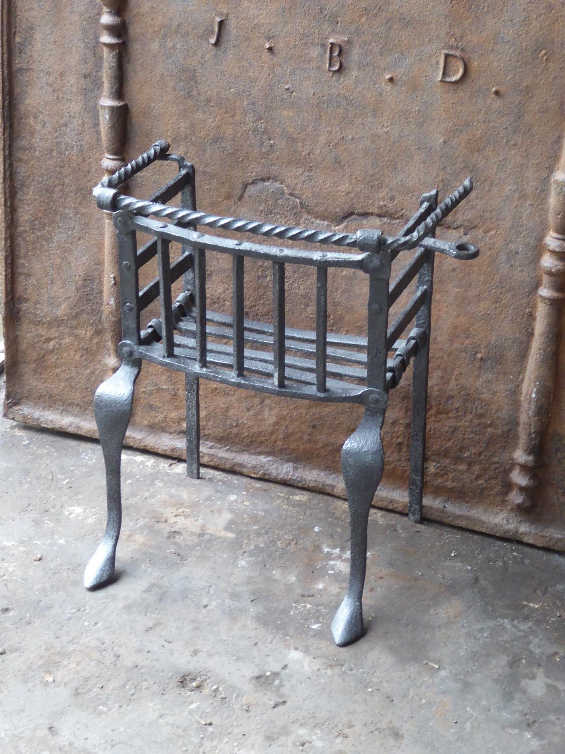 Antique Belgian Fireplace Grate, 17th-18th Century In Good Condition For Sale In Amerongen, NL
