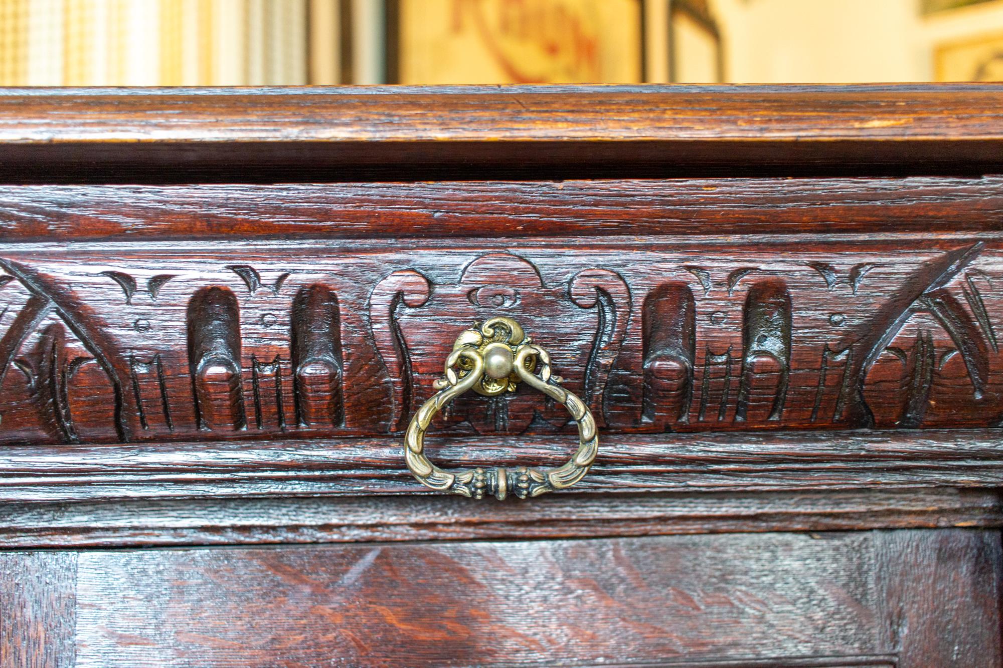 Antique Belgian Oak Malinois Petite Buffet with Carved Details For Sale 2