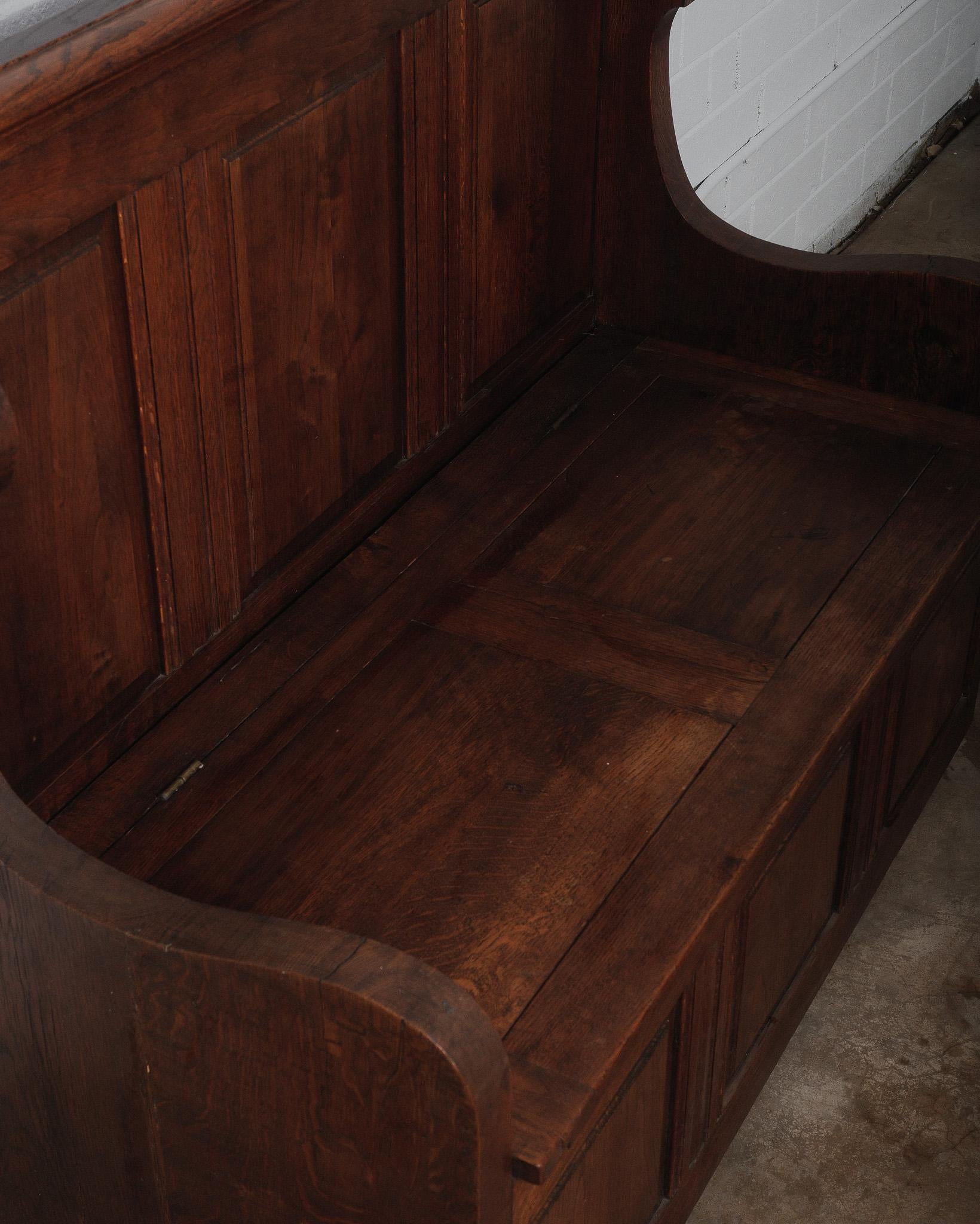 Antique Belgian Oak Settle Bench Circa. 1920s For Sale 1