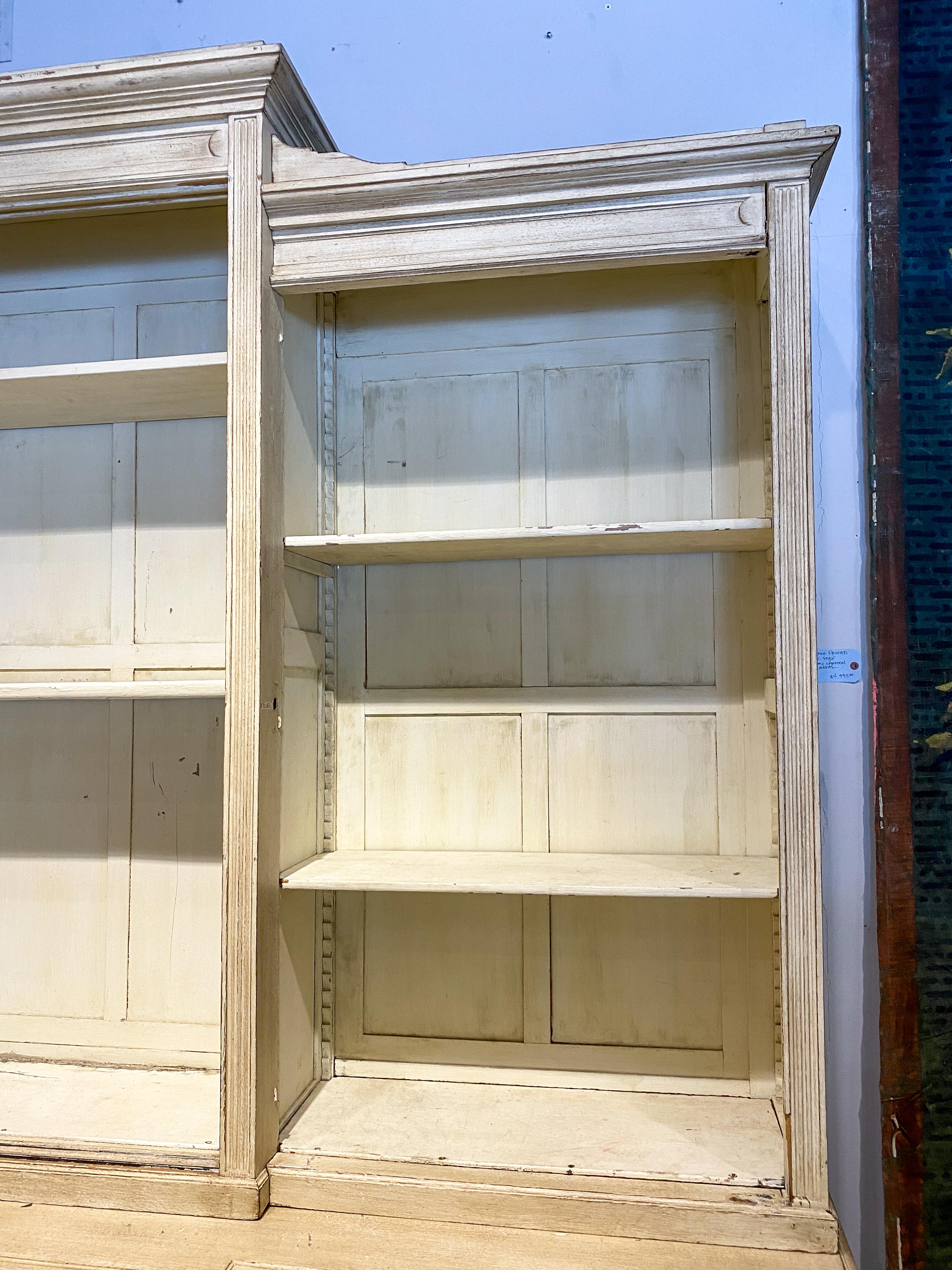 Early 20th Century Antique Belgian Vitrine with Glass Front Doors in Antiqued White Painted Finish