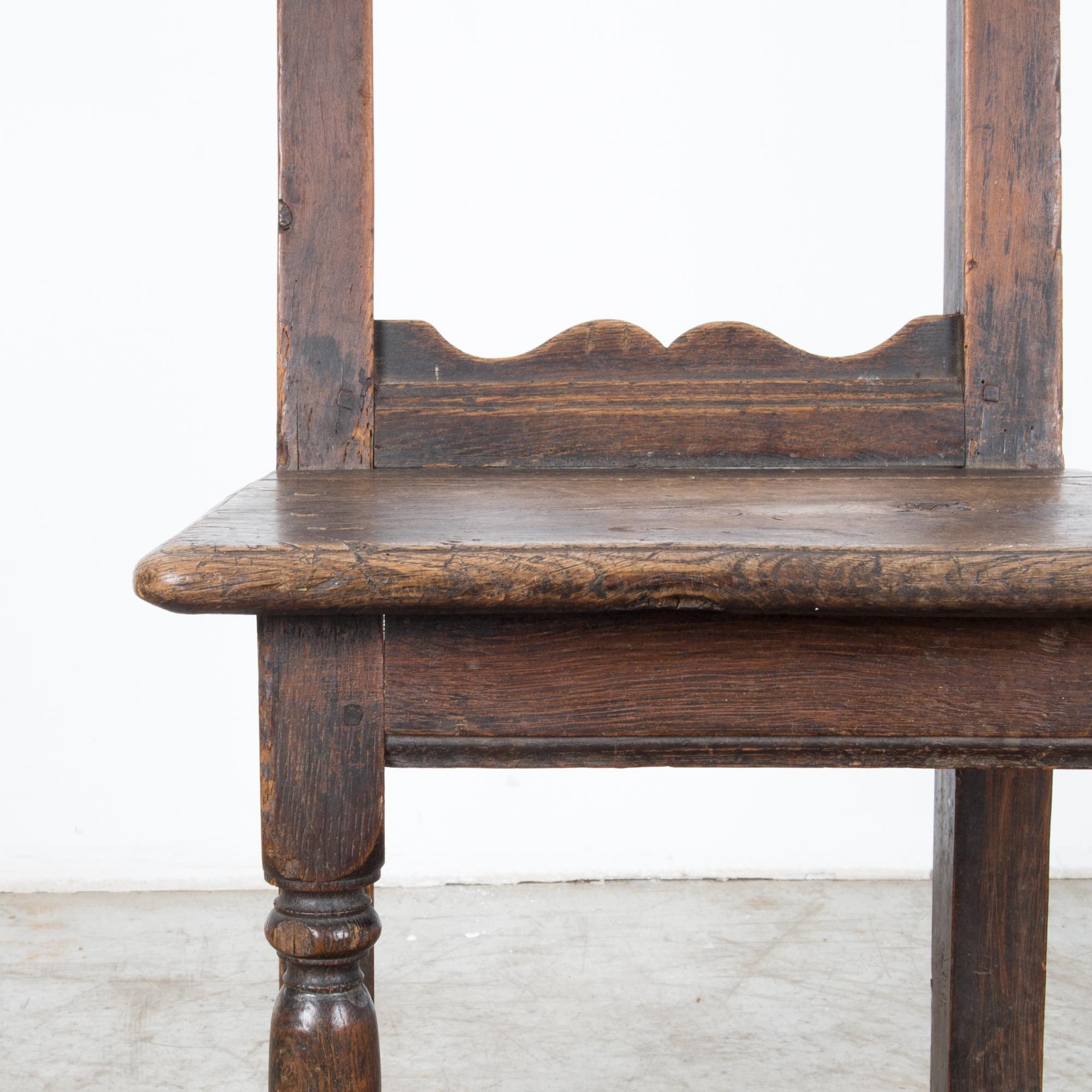 Antiker belgischer Holzstuhl aus Holz (19. Jahrhundert) im Angebot