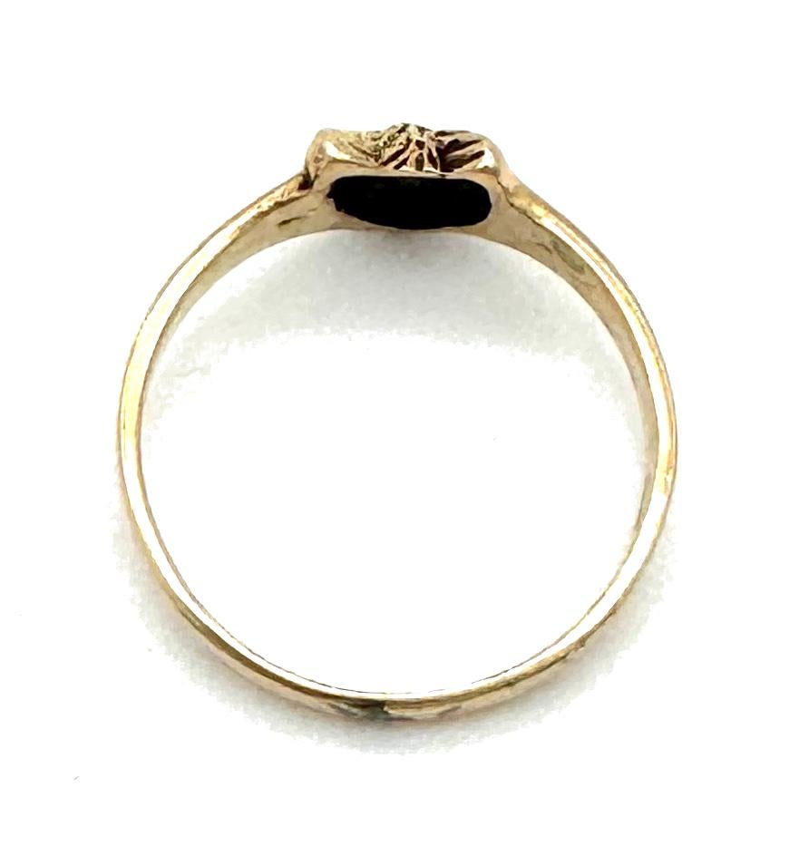 Antico anello Belle Epoque in oro 14K con faccia di gatto Fine XIX secolo In condizioni buone in vendita a Munich, Bavaria