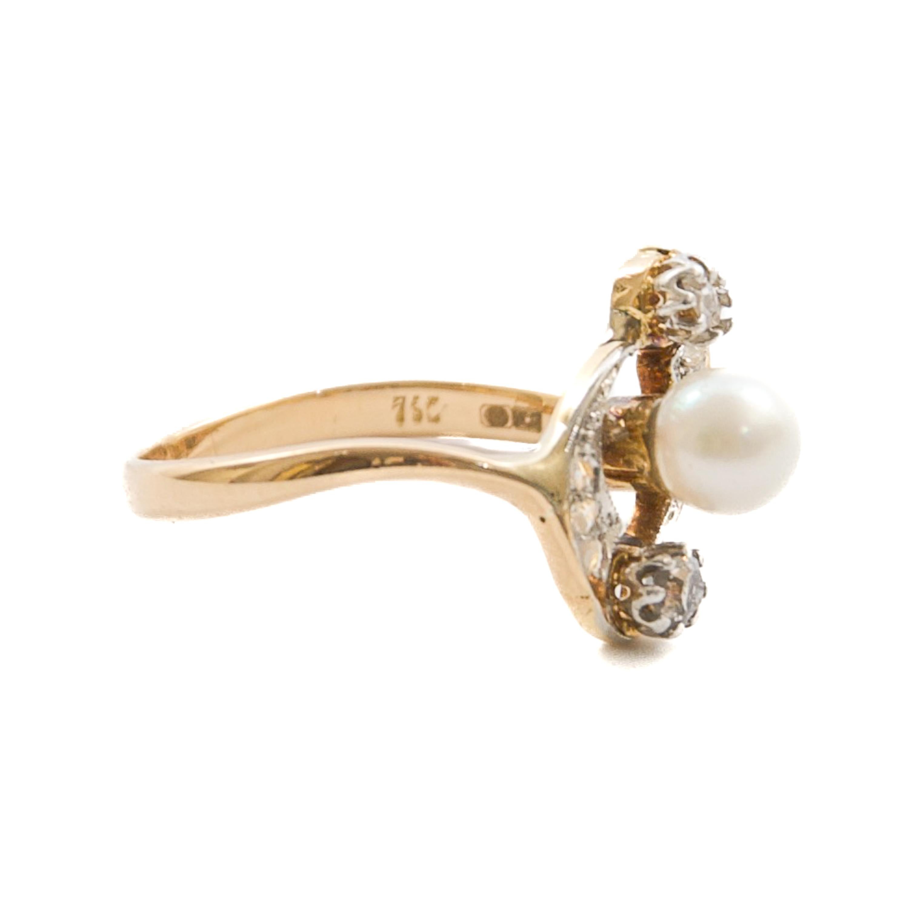 Bague ancienne Belle Époque en or jaune 14K avec perle et diamants taillés en rose en vente 2