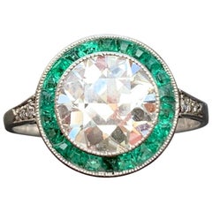 Antique Belle Époque 1.78 Carat G Color Rare White Diamond Emerald Platinum Ring