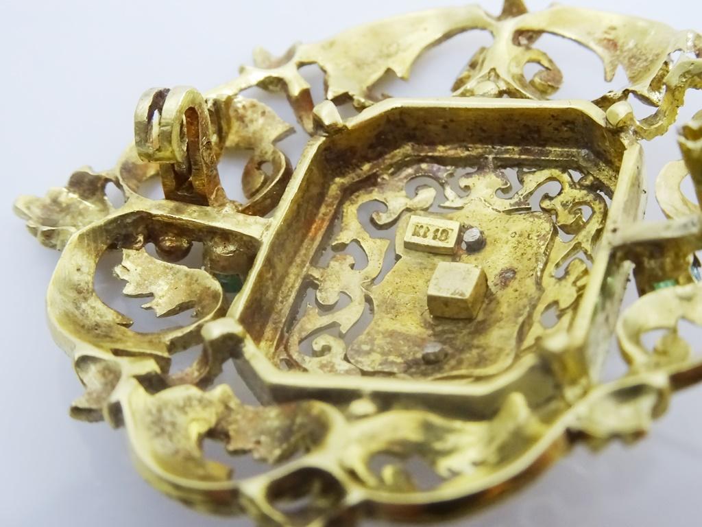 Antique Belle Époque 18 karat Gold Diamond and Emerald Pin/Pendant For Sale 1
