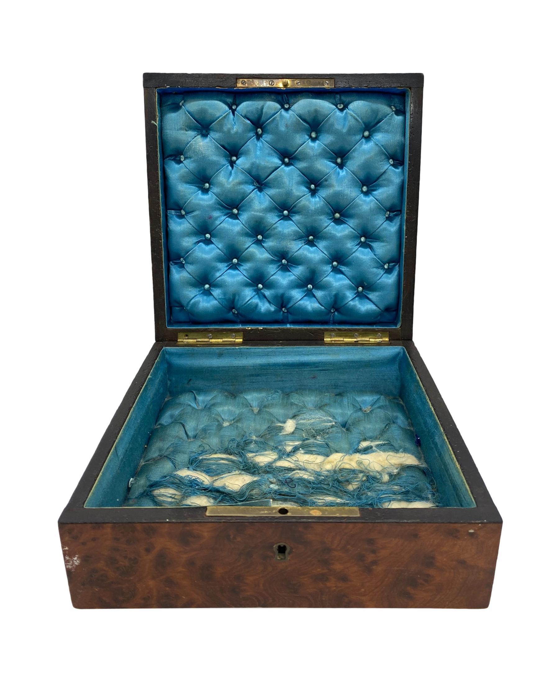 Antique Belle Époque Burl Walnut Box with Brass, Ebony Inlay, French, circa 1880 For Sale 1