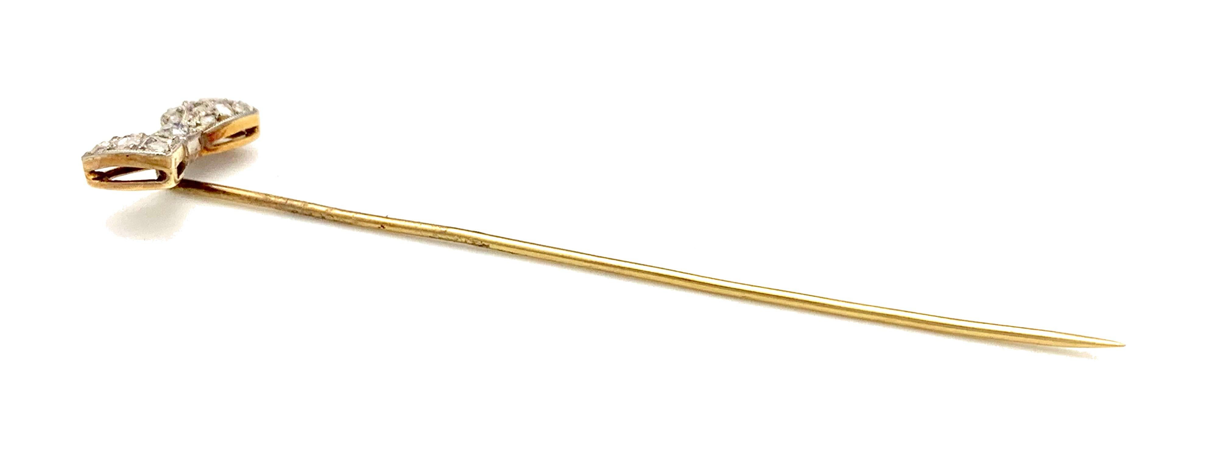 Antiker Belle-Époque-Diamant  Krawattenanhänger aus Platin mit Schleife 14 Karat Gold (Rosenschliff)