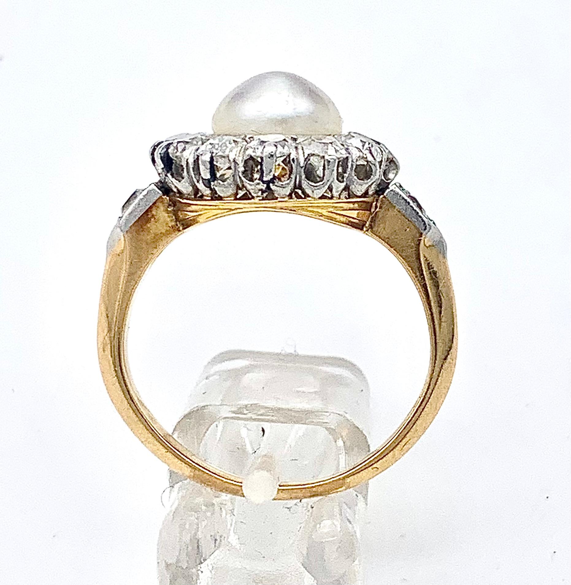 Round Cut Antique Belle Époque Diamond Platinum 18 K Natural Oriental Pearl Bridal Ring  For Sale