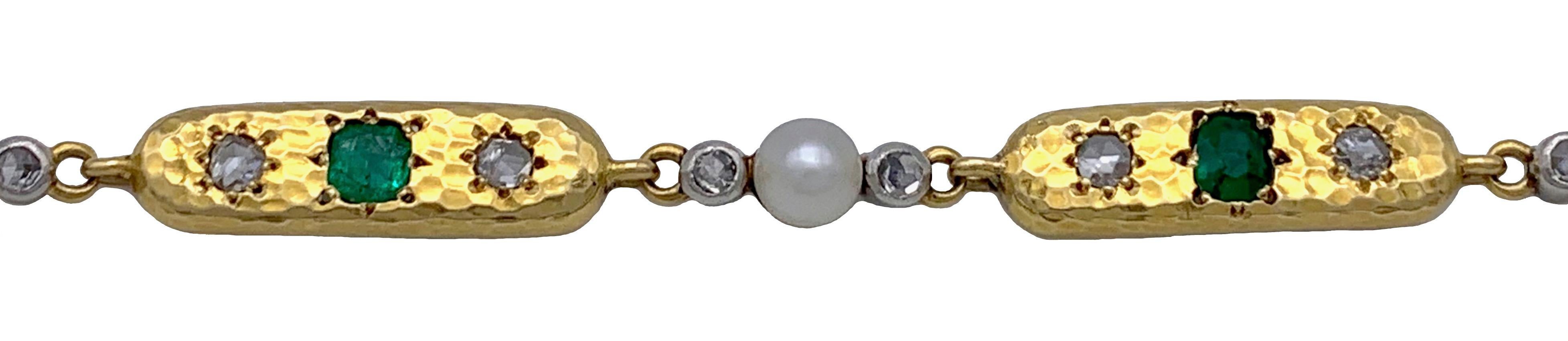 Women's Antique Belle Époque French 18 Kt Gold Platinium Emerald Diamond Oriental Pearls