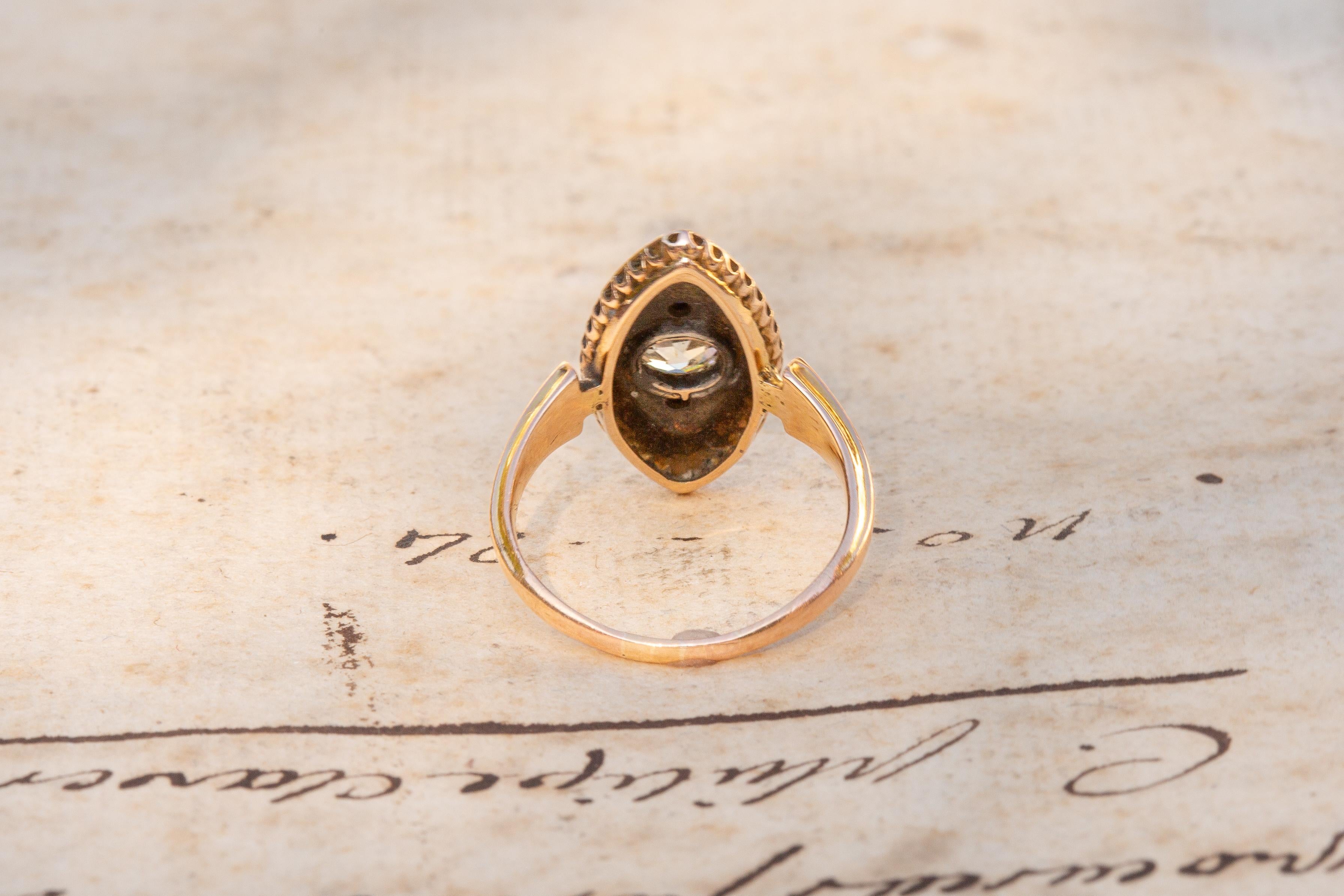 Antiker französischer Diamant- und blauer Emaille-Ring Navette aus 18 Karat Gold, Belle Epoque im Zustand „Relativ gut“ im Angebot in London, GB