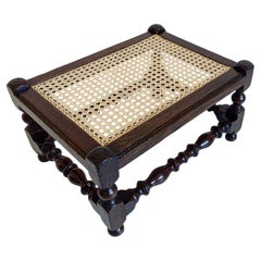 Reposapiés de madera