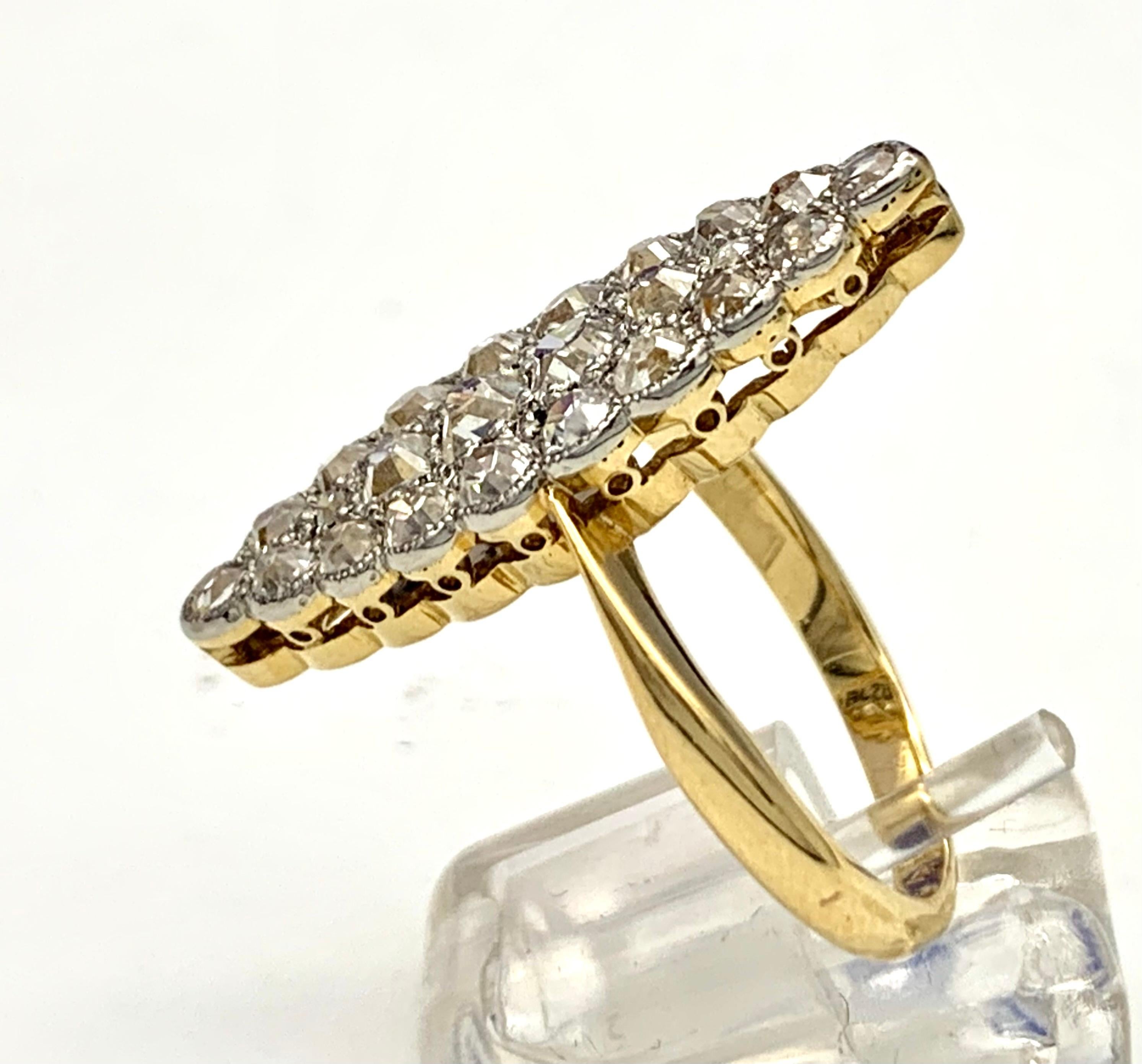 Antique Belle Époque Platinum 18K Yellow Gold Diamond Cluster Ring In Good Condition For Sale In Munich, Bavaria