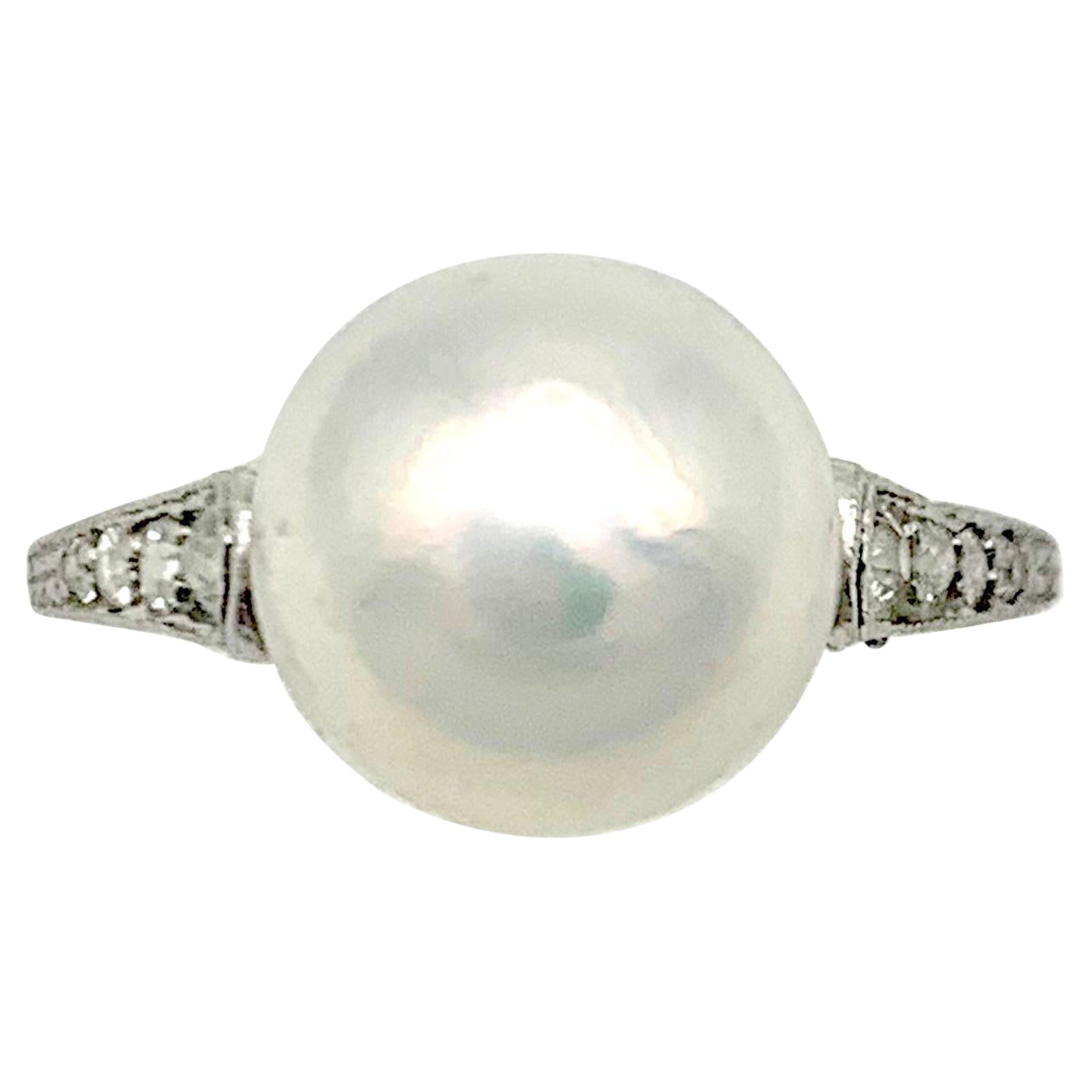 Anillo Antiguo Belle Époque Perla Oriental Natural Bouton Diamante Plat 3,47 qt en venta