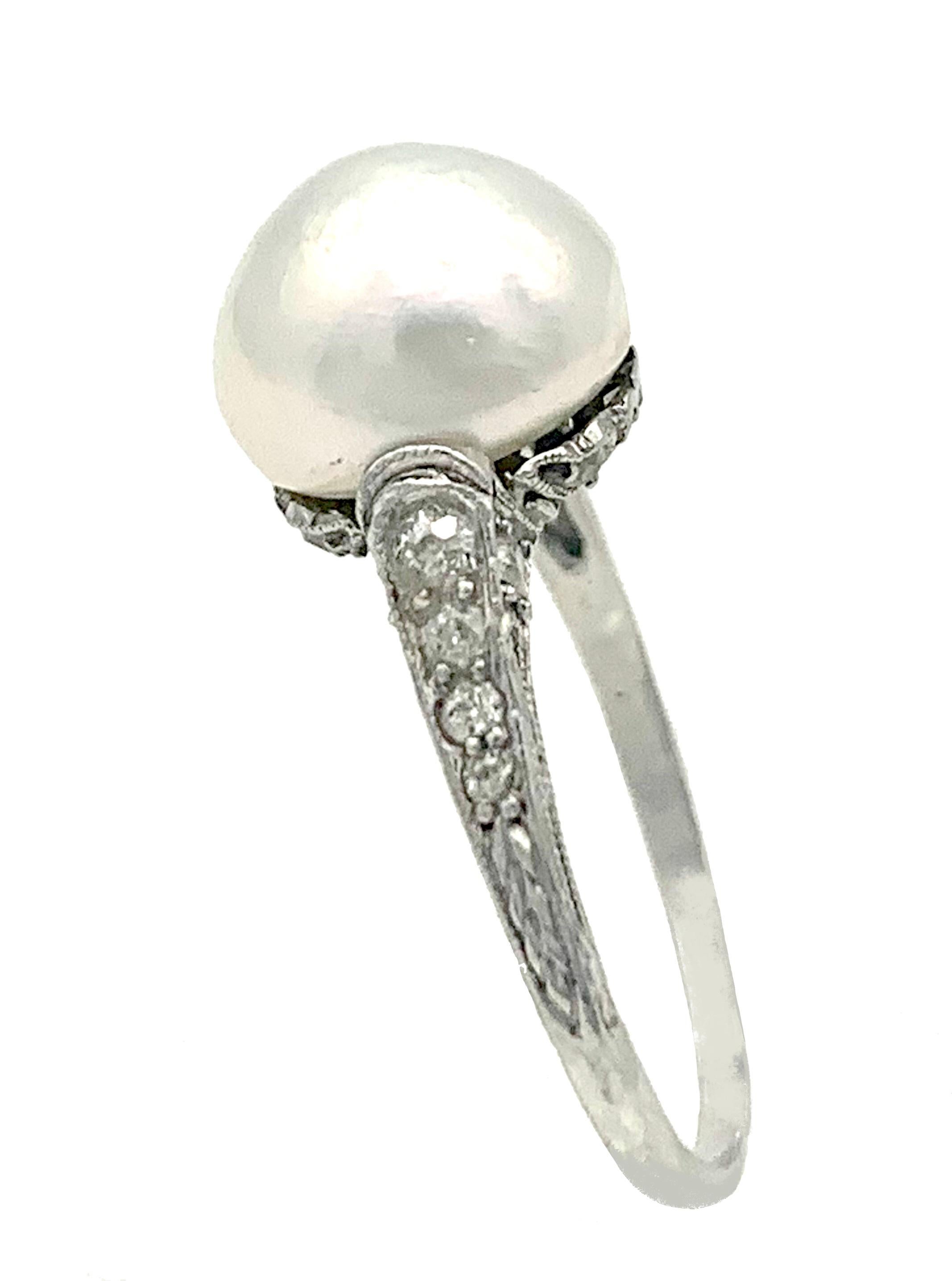 Old European Cut Antique Belle Époque Ring Natural Oriental Bouton Pearl 3.47 Ct Plat Diamond  For Sale