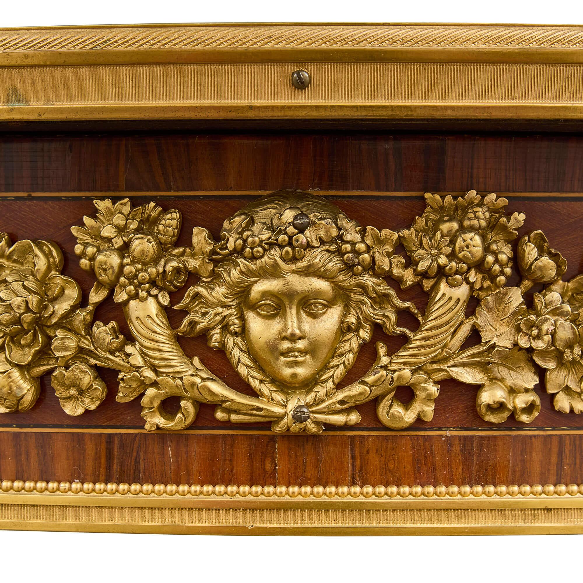 Guéridon ancien monté en bronze doré, style Belle Époque Bon état - En vente à London, GB
