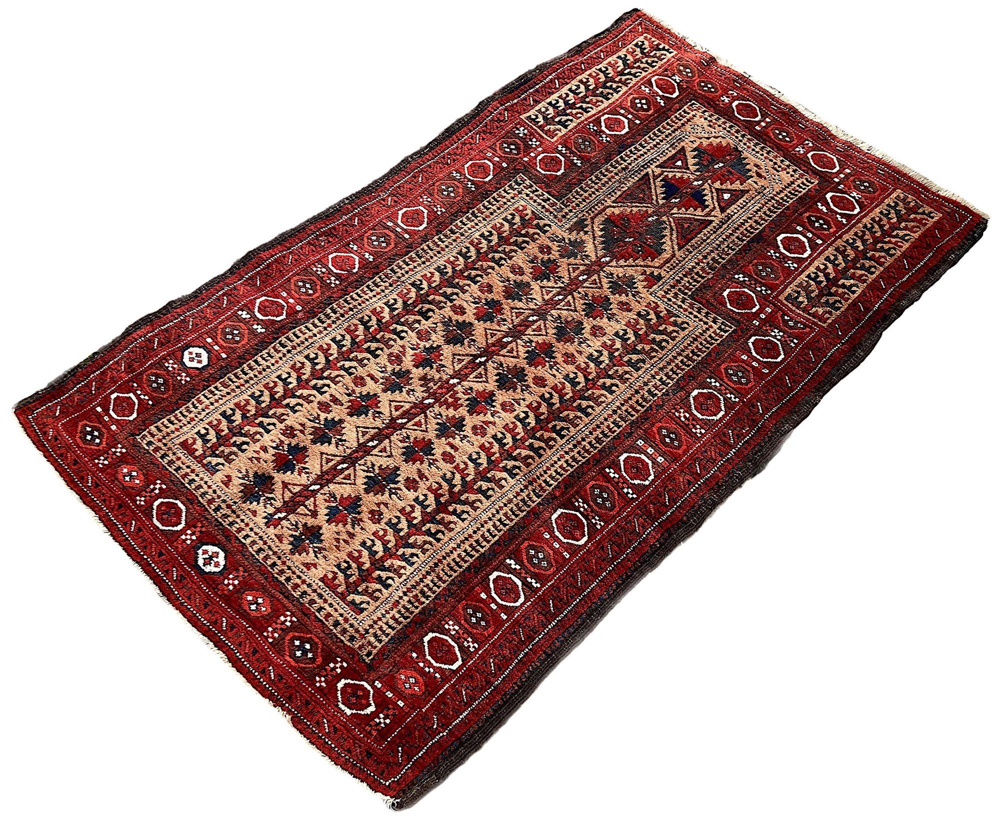 Antique Belouch Rug 1.76m x 0.89m In Good Condition For Sale In St. Albans, GB