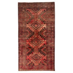Tapis ancien Belouch avec médaillons à losanges empilés en oxblood et noyer
