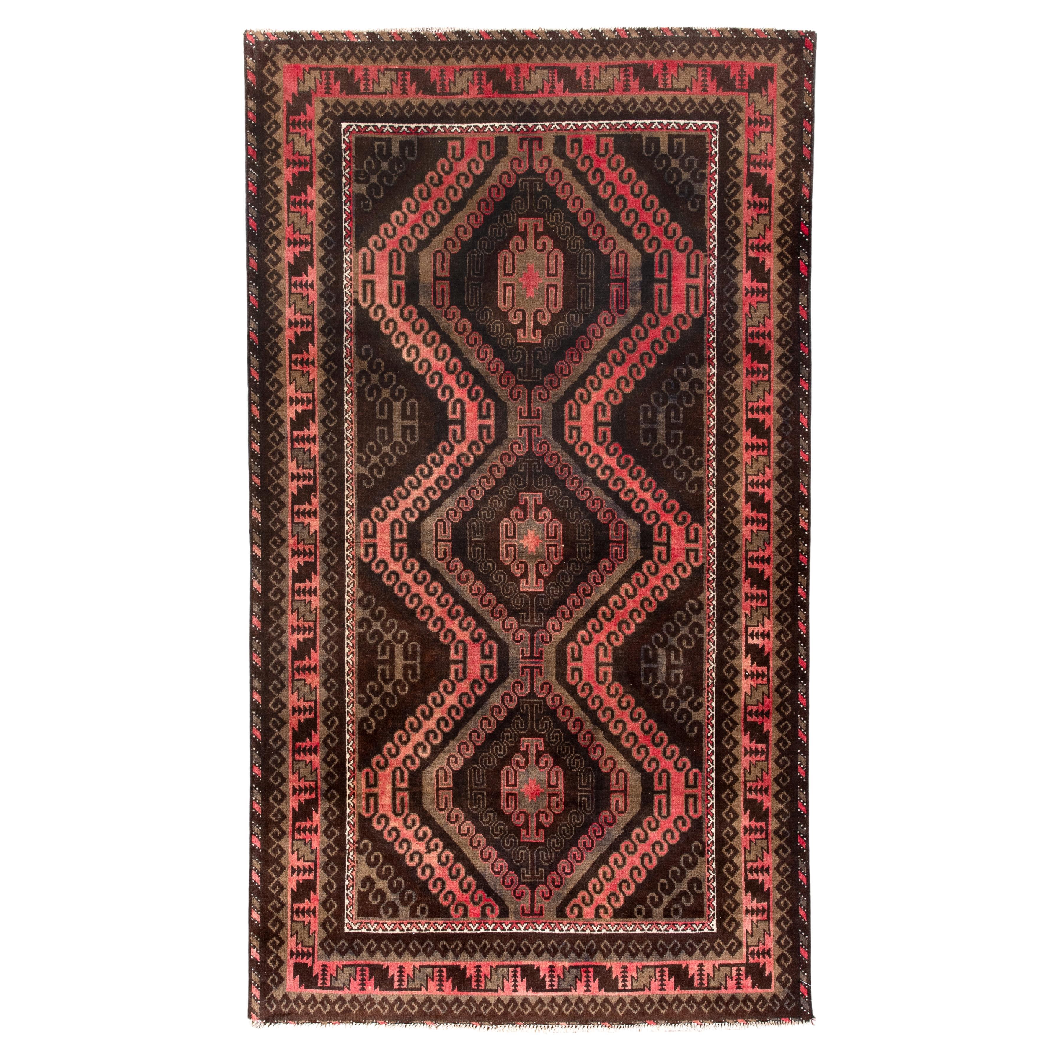 Tappeto antico Belouch con audaci geometrie tribali in marrone intenso e cremisi