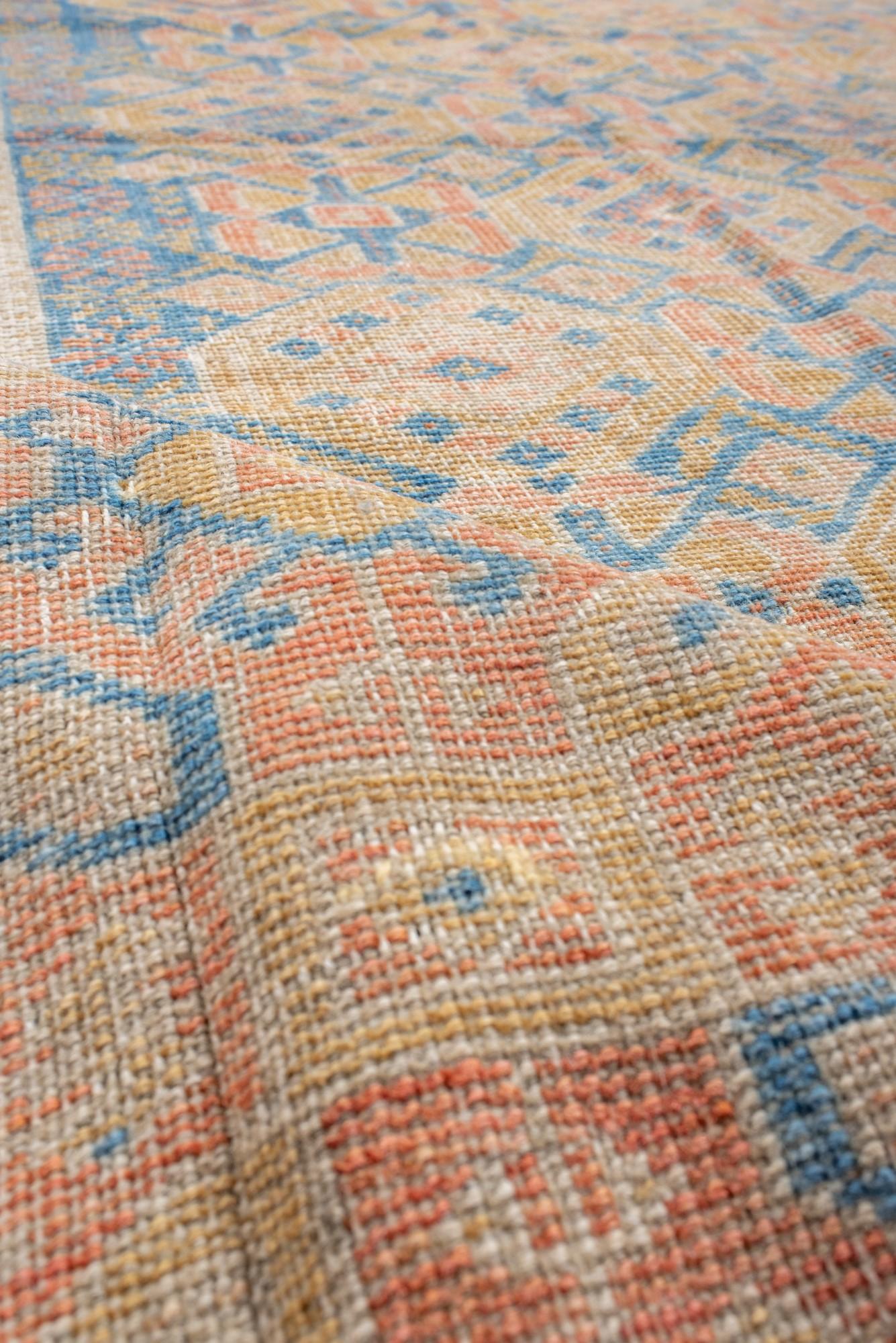 Antiker Belouch-Teppich mit königsblauem Feld und rostfarbener Bordüre (Wolle) im Angebot