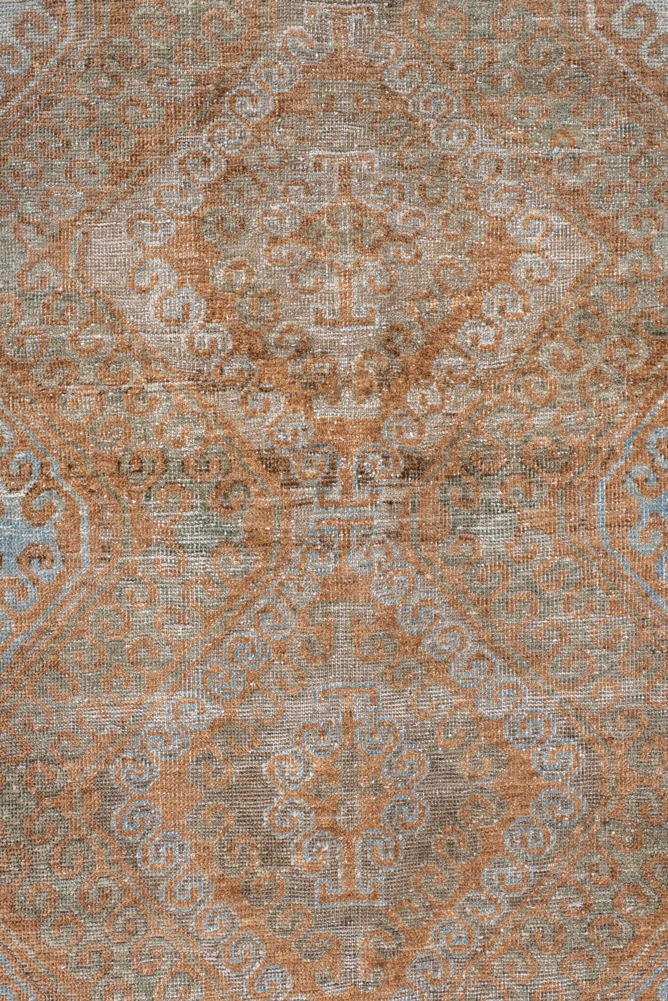 Alfombra antigua Belouch con dibujo geométrico tribal Anudado a mano en venta