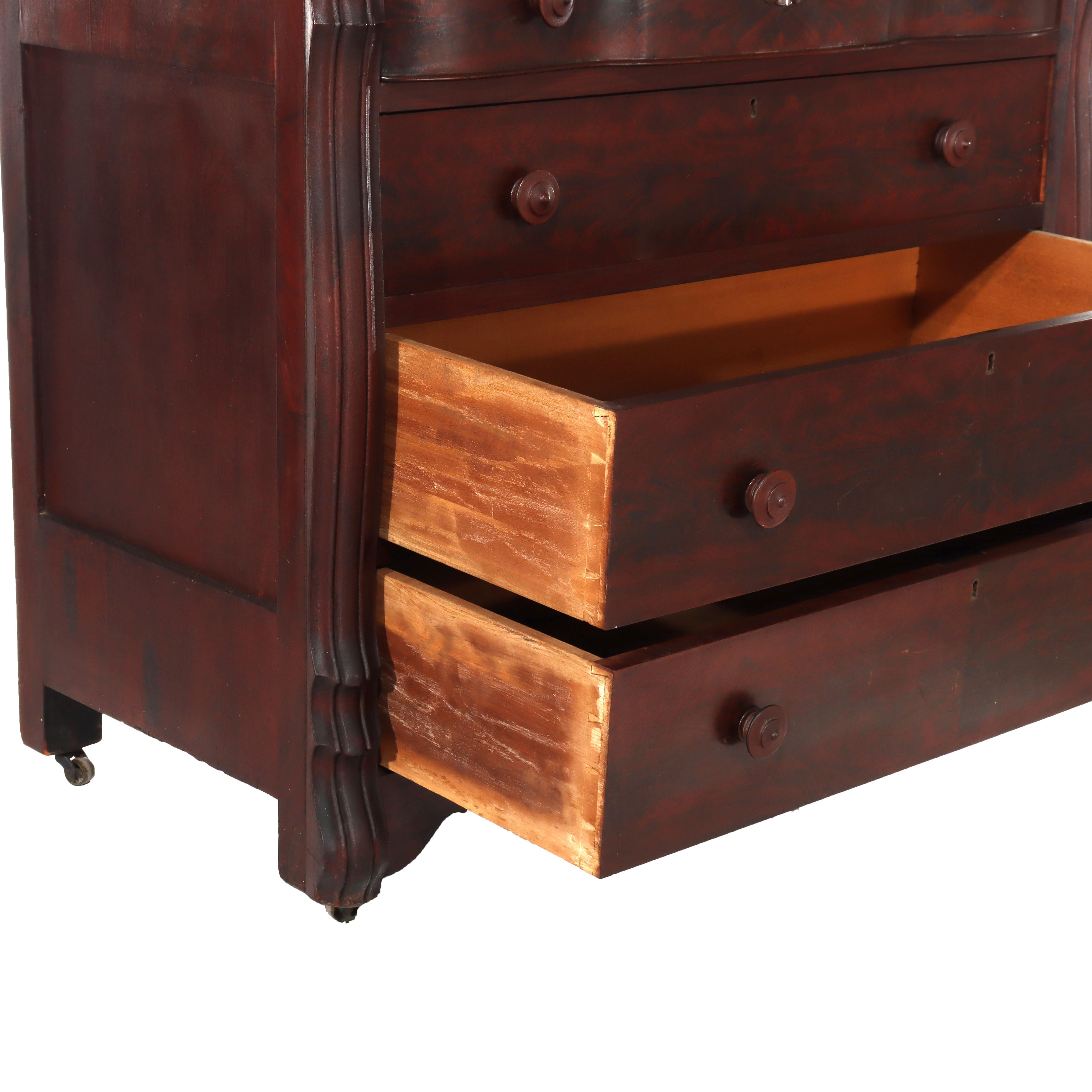 Antigua Cómoda con Espejo de Caoba Tallada en Llama del Renacimiento Rococó de la Escuela Belter en venta 16