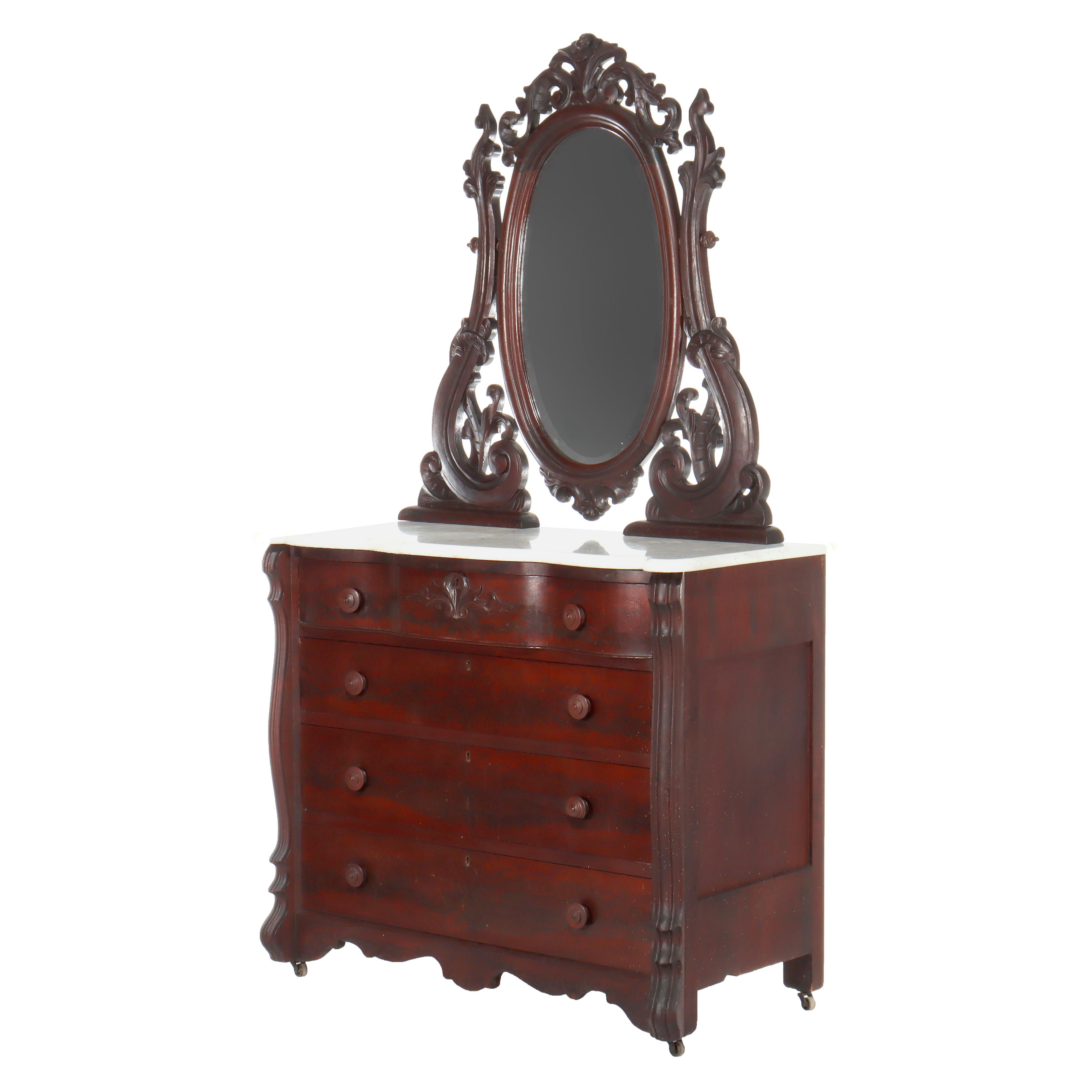 Antique Belter School Rococo Revival Acajou flammé sculpté Antique Mirror