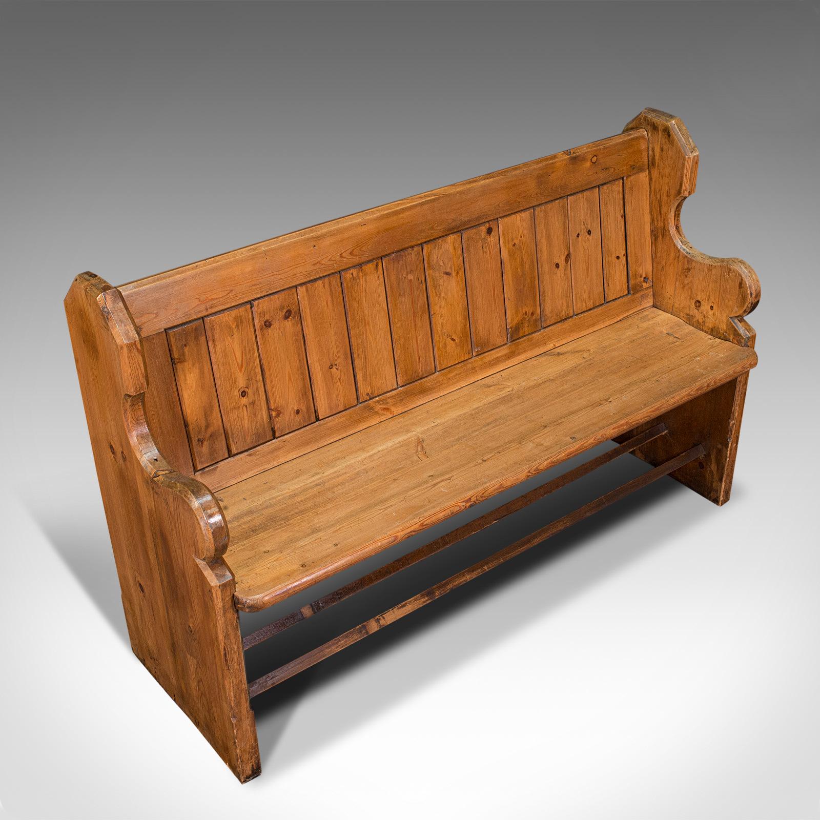 Antique Bench Seat, English, Pine, Pew, Ecclesiastic Taste, Victorian, C.1900 In Good Condition In Hele, Devon, GB