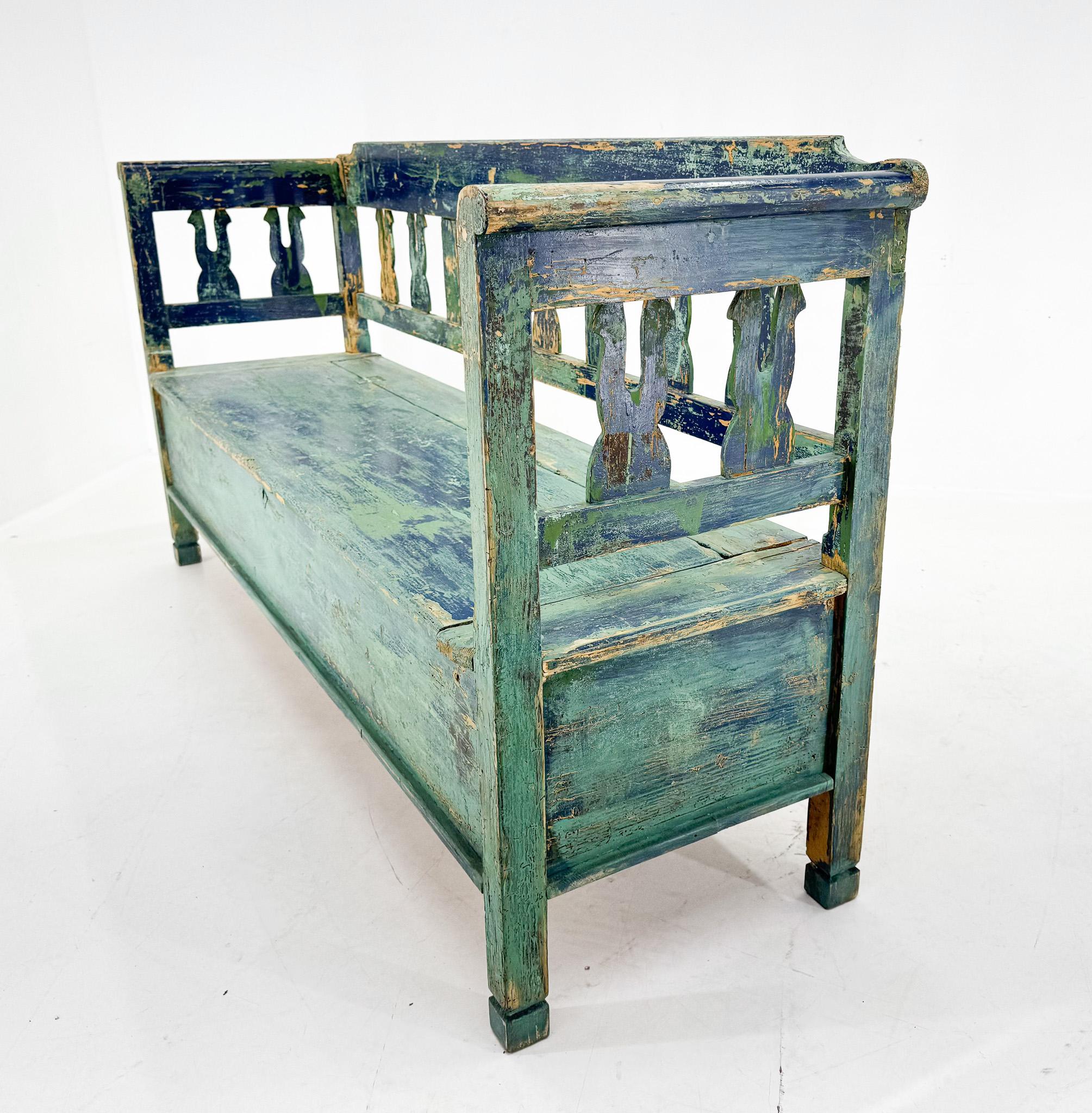 Antique Bench with Storage Space and Beautiful Original Patina For Sale 4