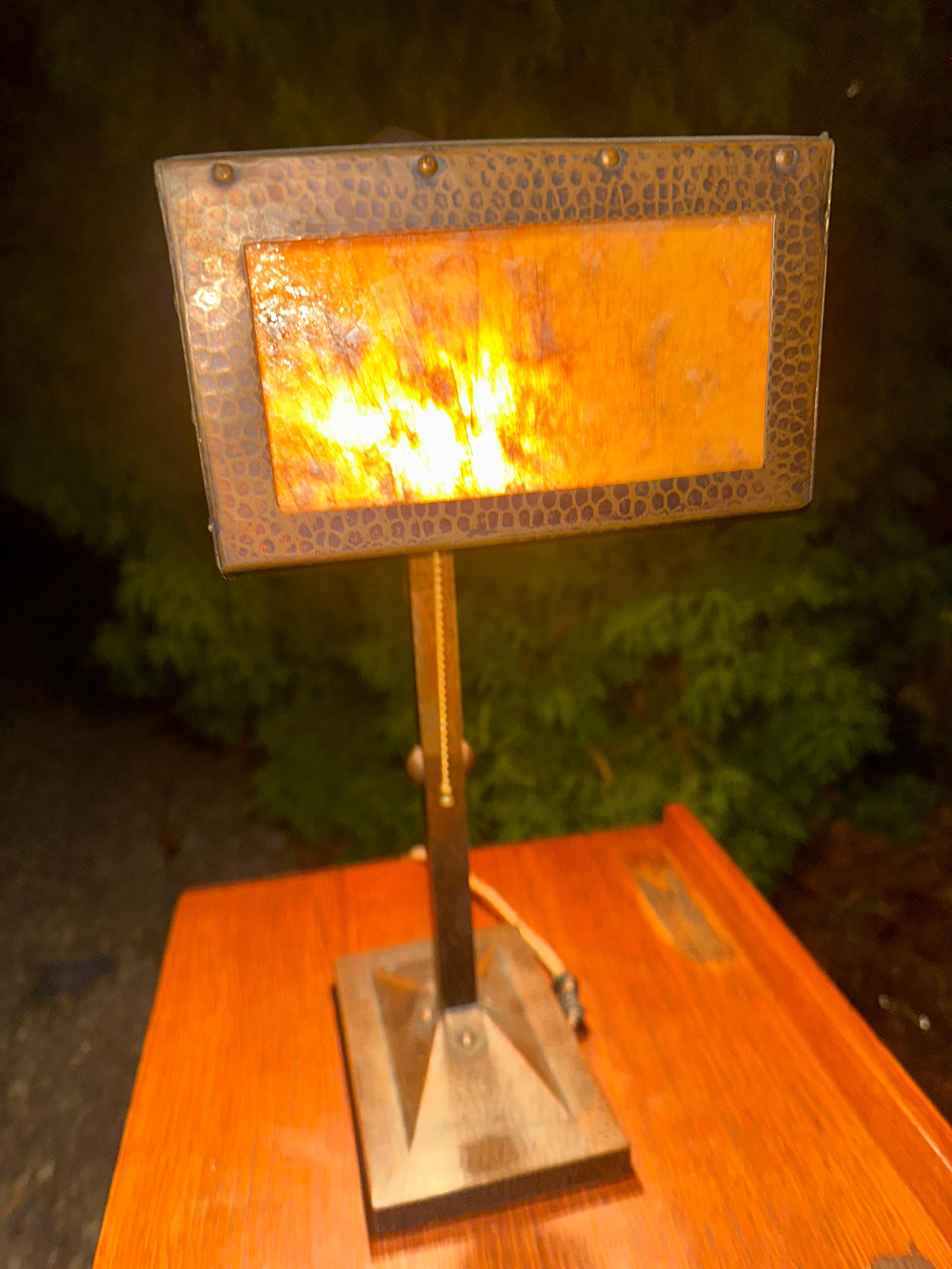 Antique Benedict Studios Hammered Copper Lamp - W7694 For Sale 12