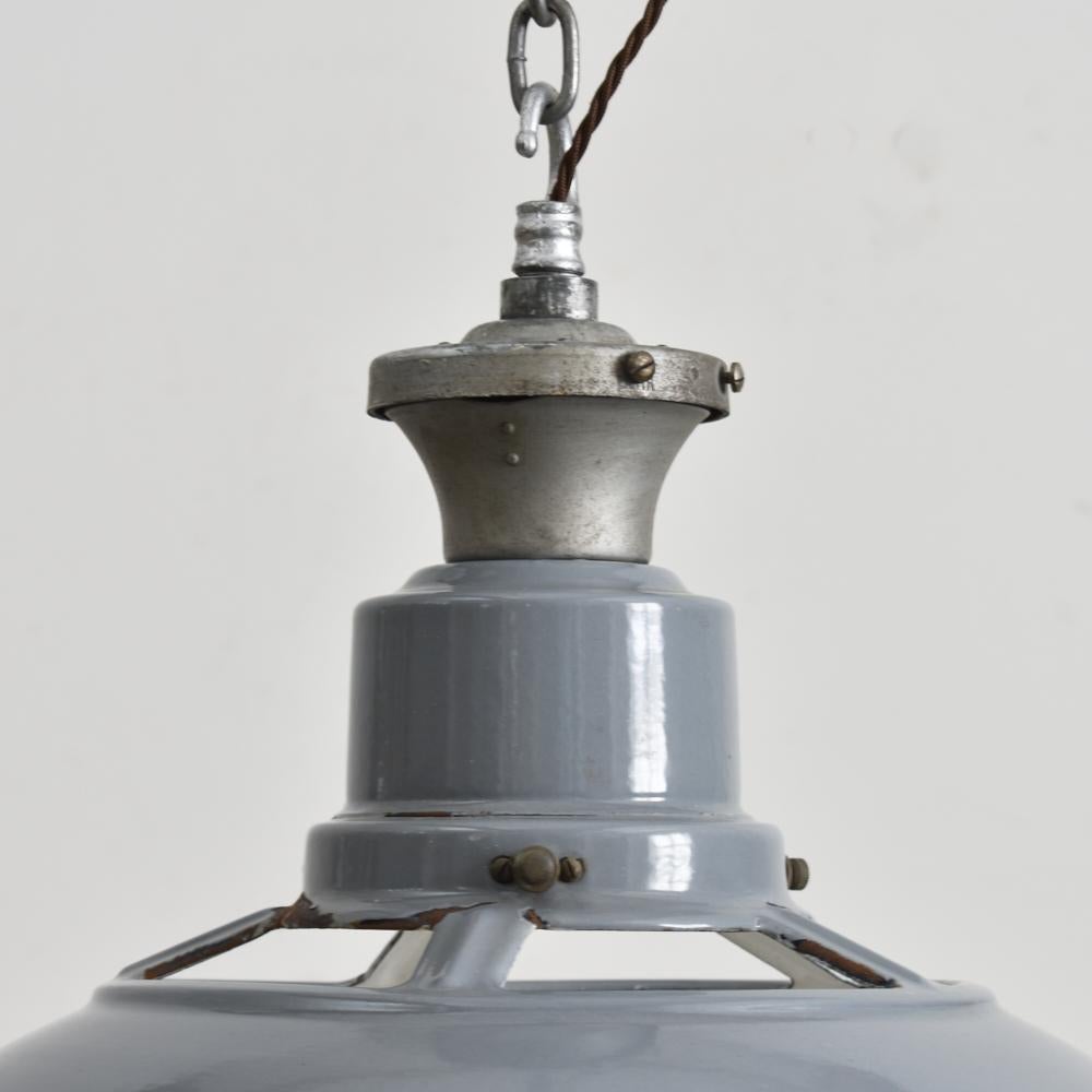 Antique Benjamin Vented Industrial Pendant Light In Good Condition In Stockbridge, GB